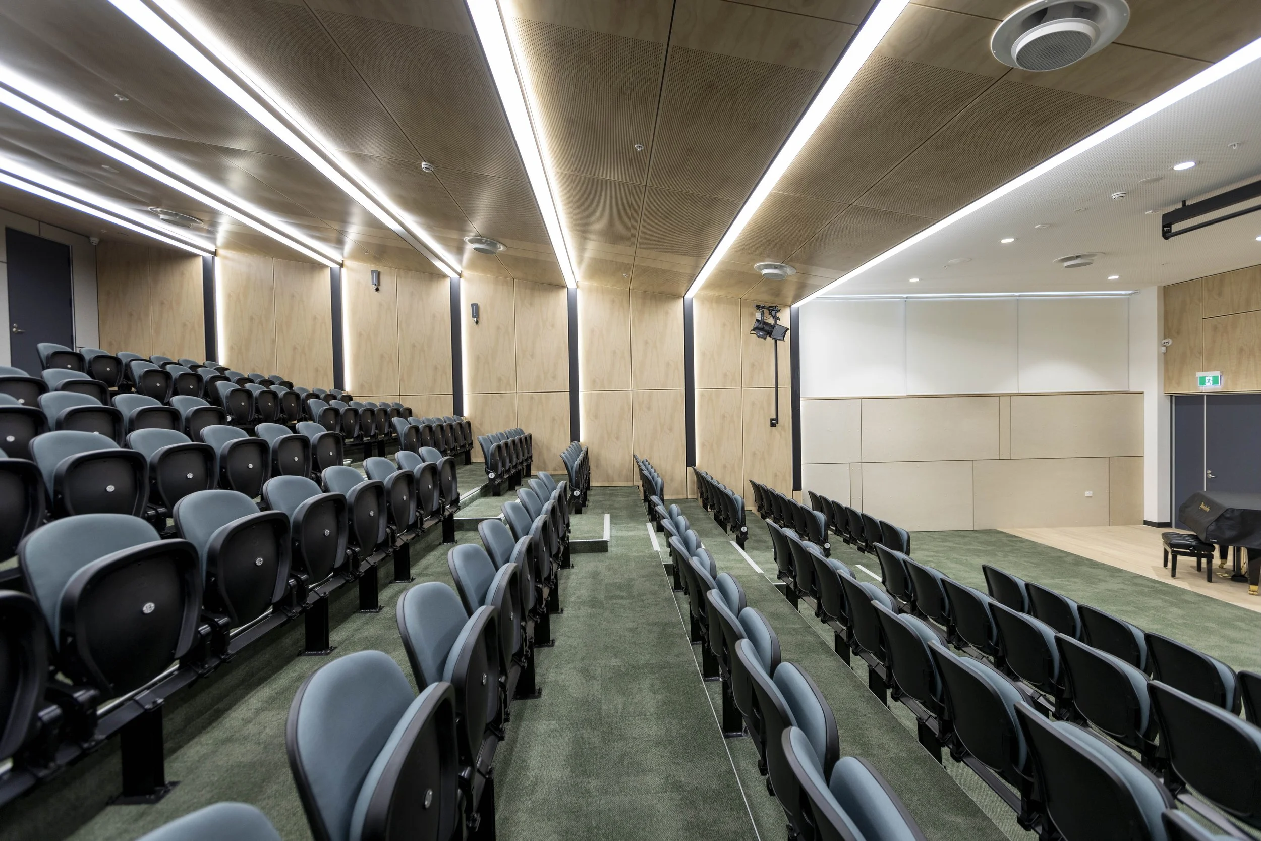 StIgnatius_Auditorium-4052.jpg