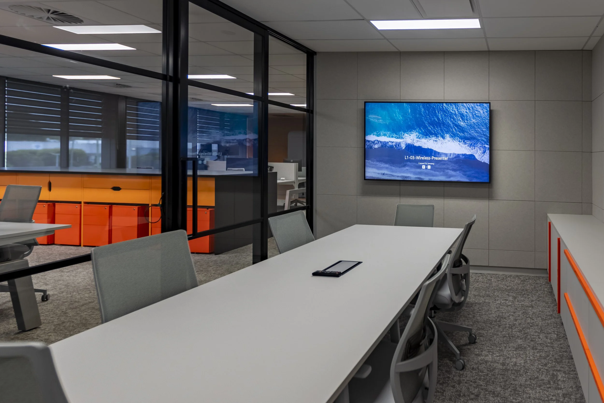Metricon_Internal_MeetingRoom_2757-.jpg