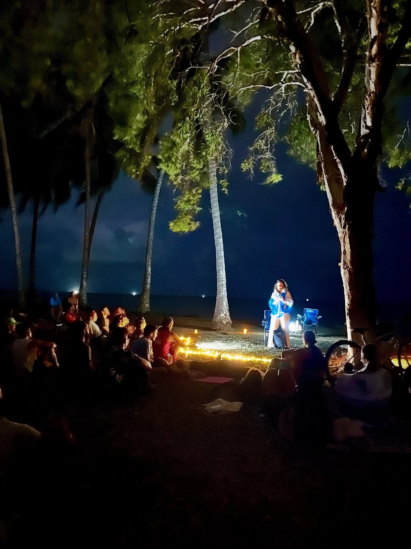 UNSETTLED: The Search Between Wandering &amp; Belonging 🎭
@unsettled_by_agustina 
First outdoors performance with Unsettled at the iconic Anzac/ Rex Smear Park in Port Douglas, QLD. 
Sharing theatre in community ✨