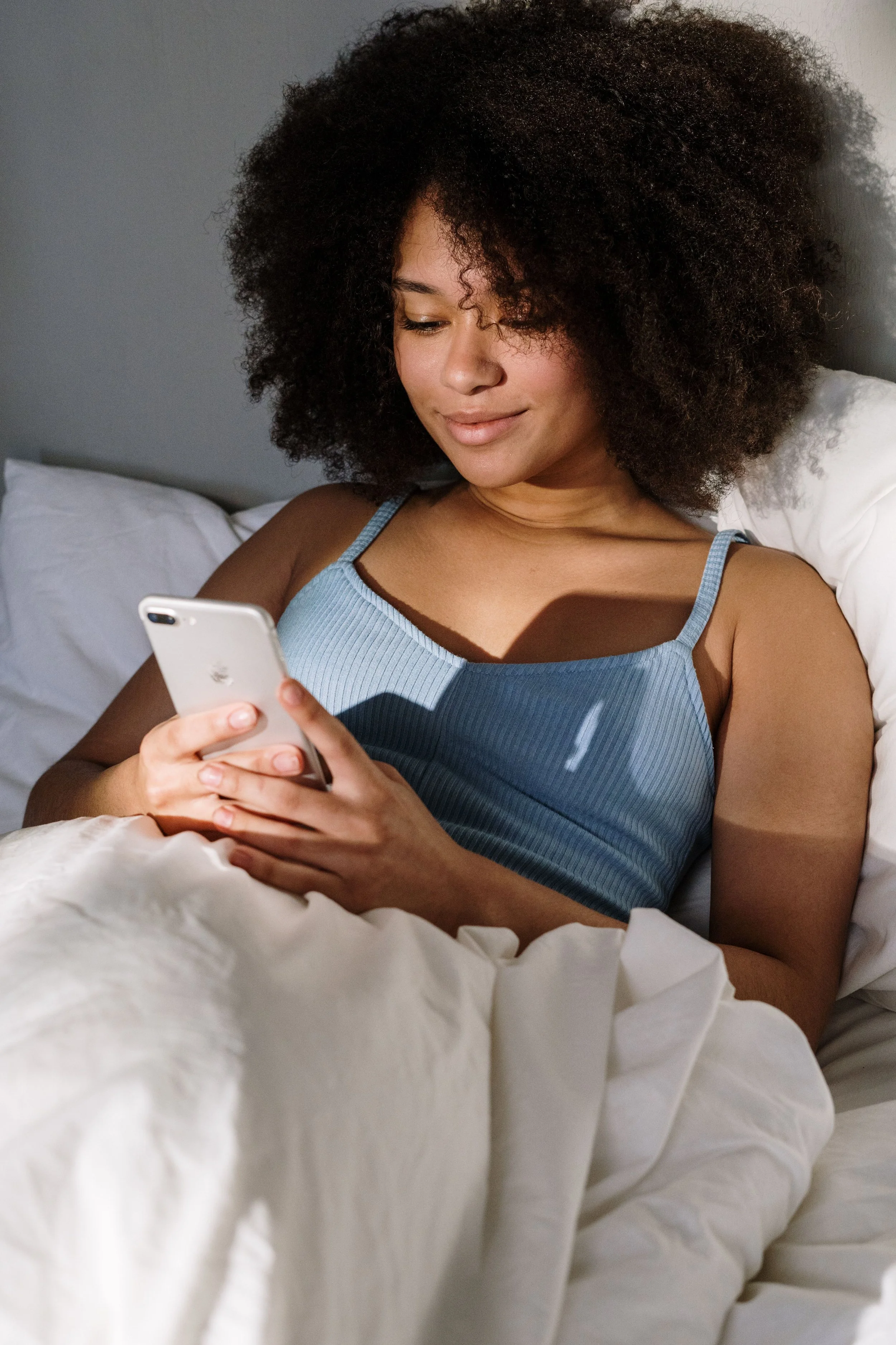 Attachment Styles IRL: How They Show Up in Text Messages and Relationships