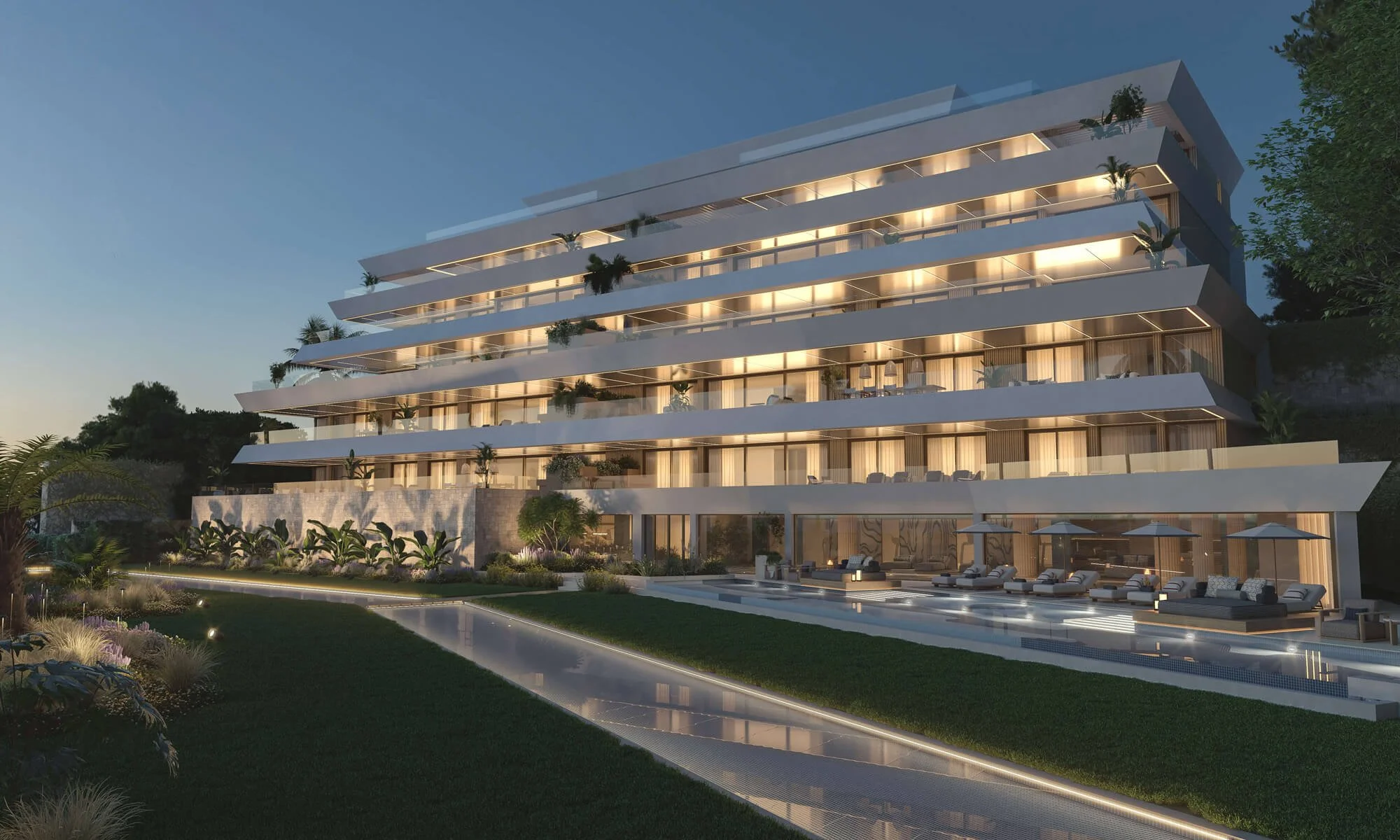 BUI Bay Estepona KIWII Facade night.jpg