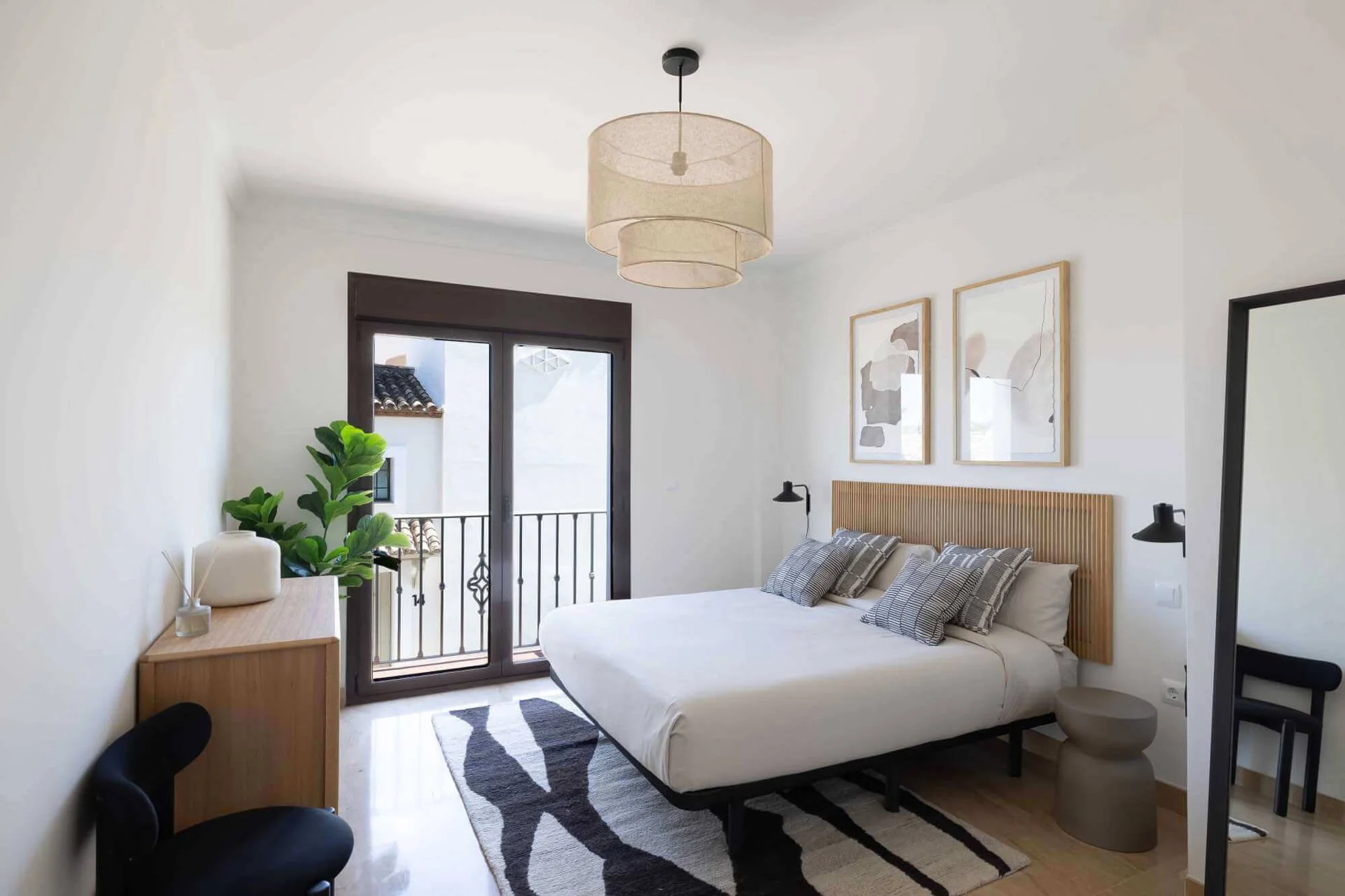 Altoasis Estepona Bedroom Kiwii Real Estate.jpg