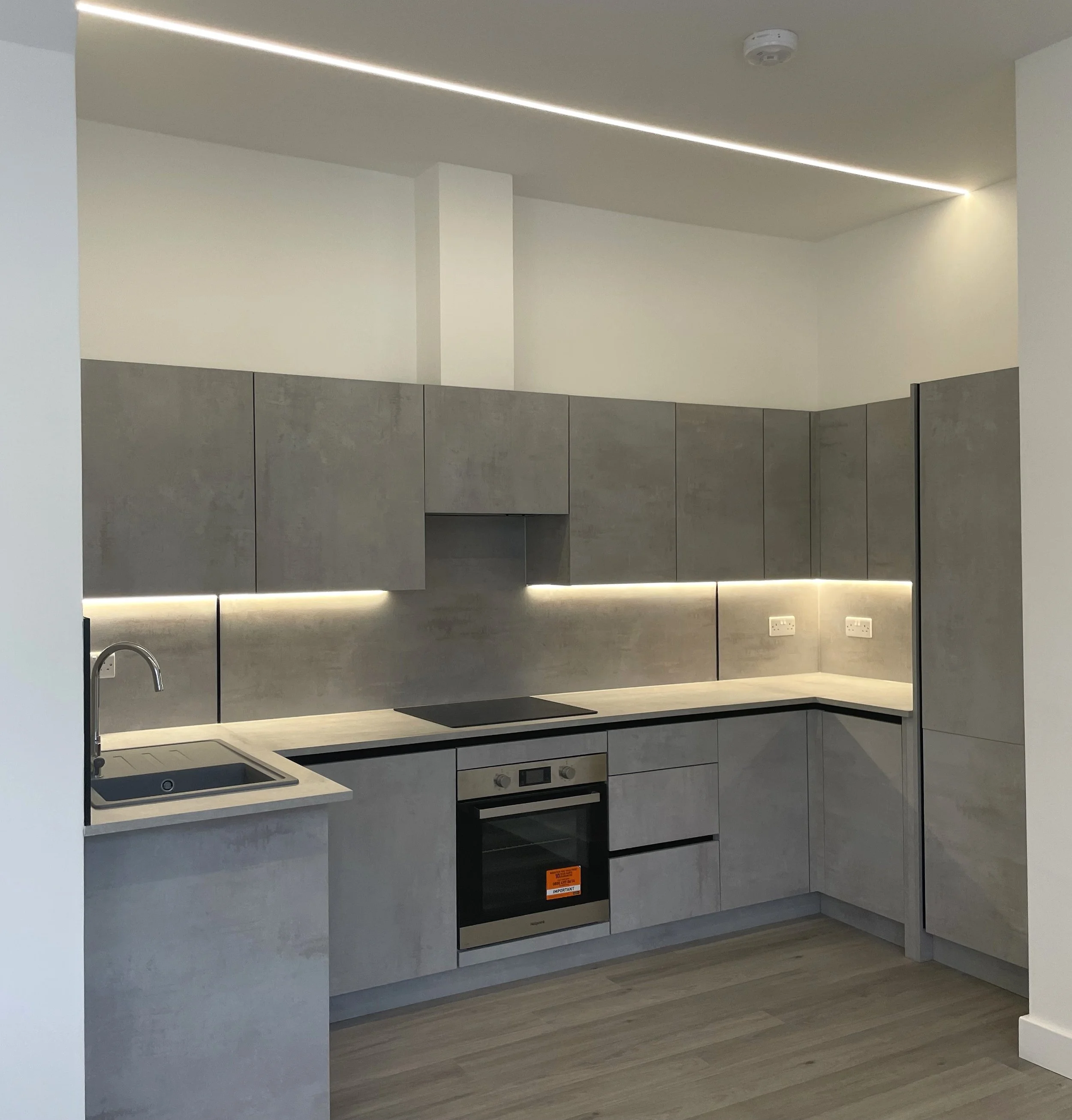 kitchen 2.jpg