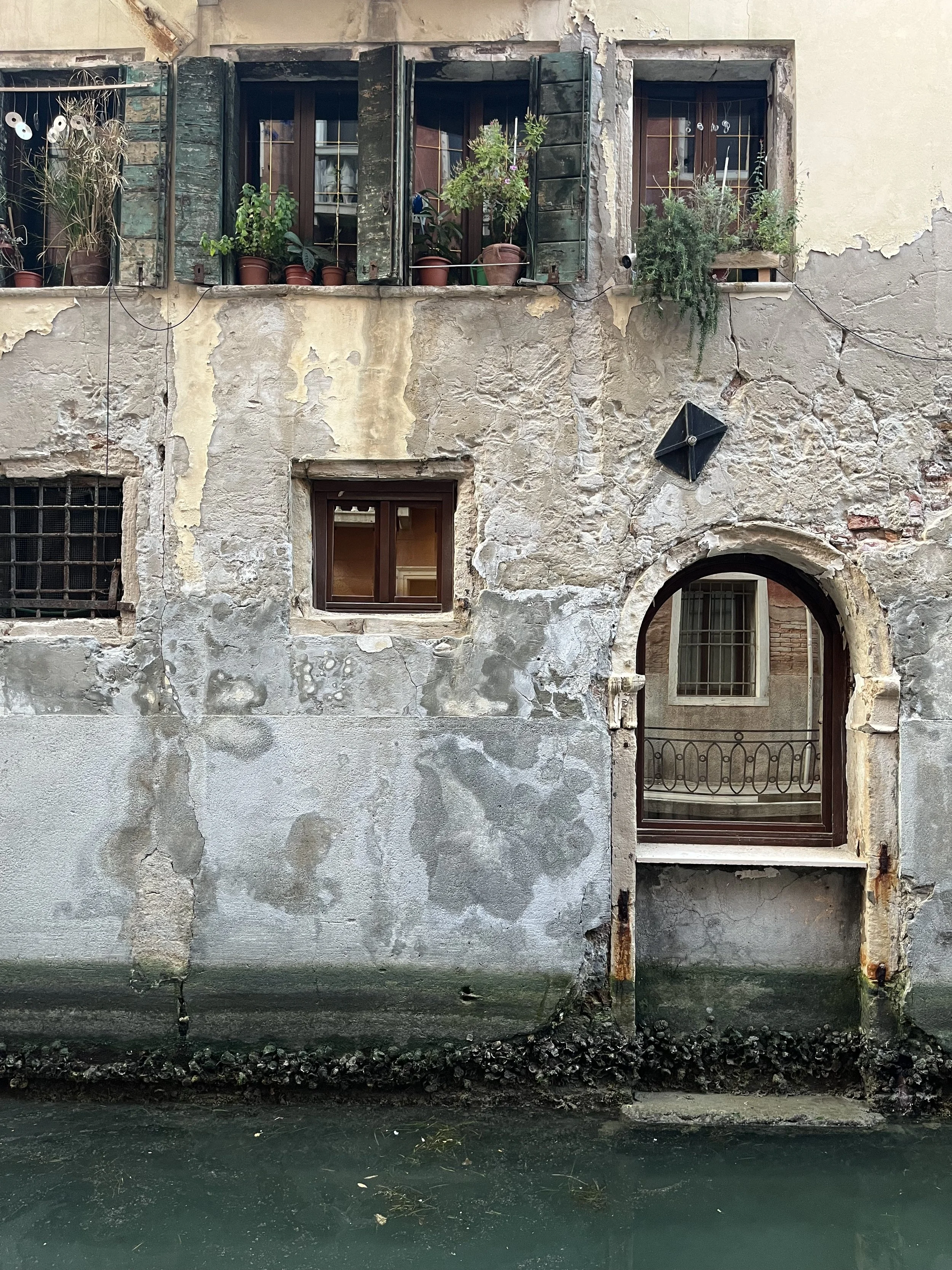 The Myth of the Clean Slate: Why New Leaders Fail in "Historic" Environments