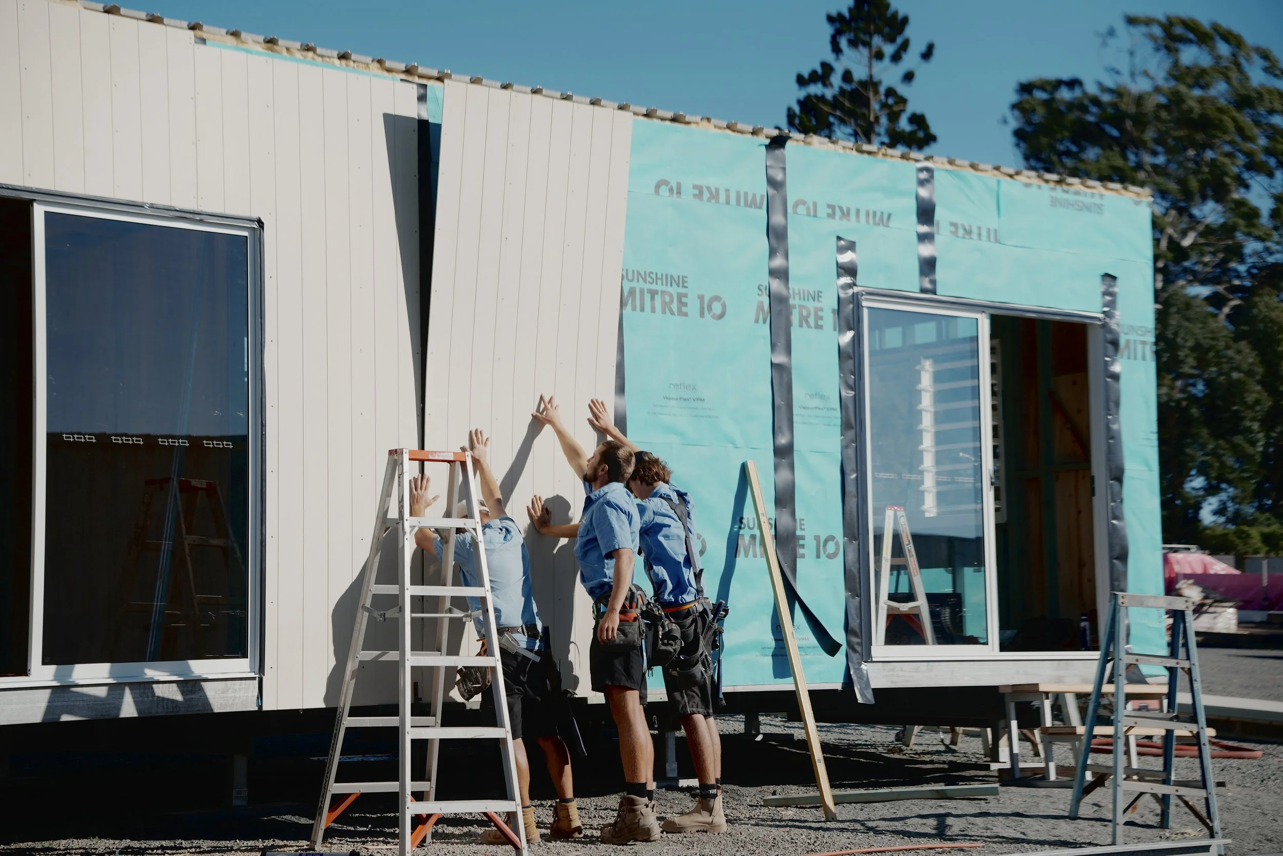 Noosa Pods team - building hig quality custom built buildings