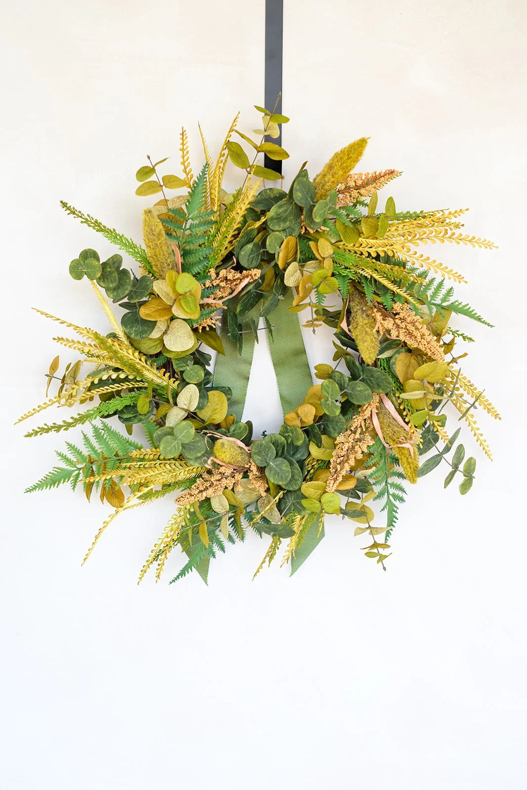 GALLERY - 2026-04-13 The Wreath Edit Brand Session-520.jpg