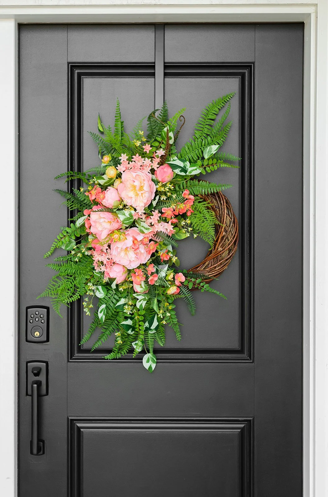 GALLERY - 2026-04-13 The Wreath Edit Brand Session-288.jpg