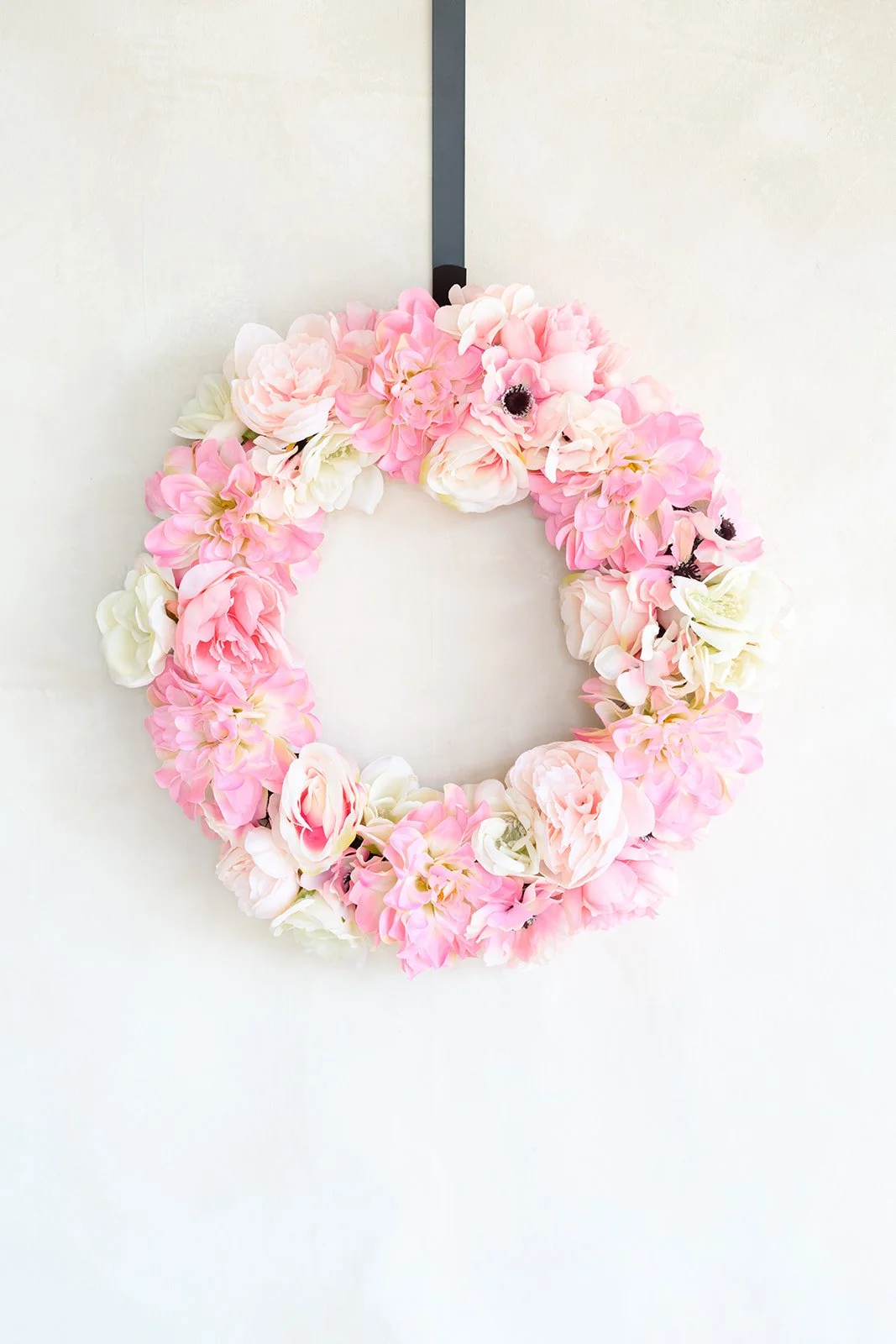 GALLERY - 2026-04-13 The Wreath Edit Brand Session-48.jpg