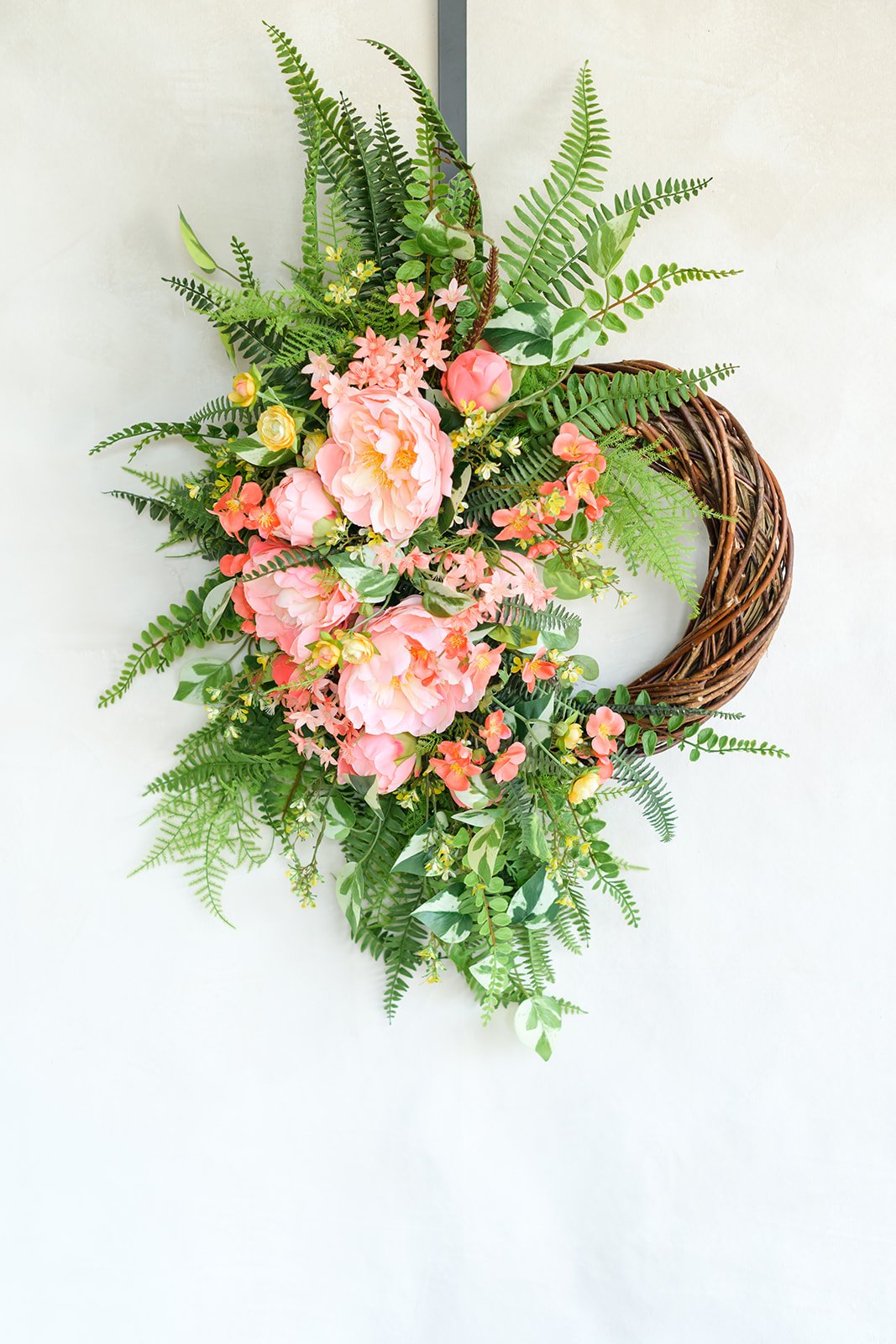 GALLERY - 2026-04-13 The Wreath Edit Brand Session-94.jpg