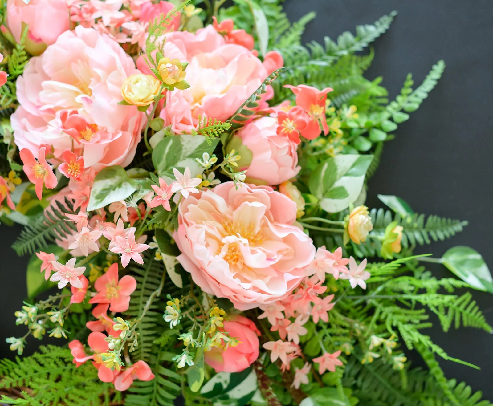 GALLERY - 2026-04-13 The Wreath Edit Brand Session-93.jpg