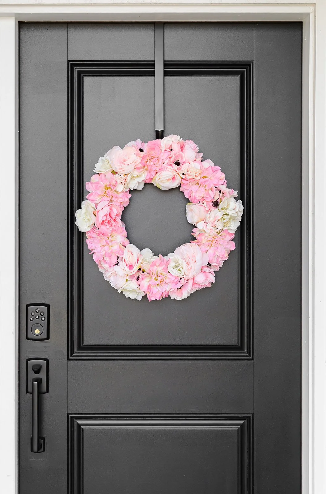 GALLERY - 2026-04-13 The Wreath Edit Brand Session-289.jpg