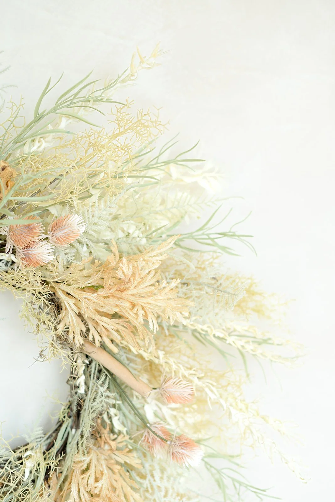 GALLERY - 2026-04-13 The Wreath Edit Brand Session-550.jpg