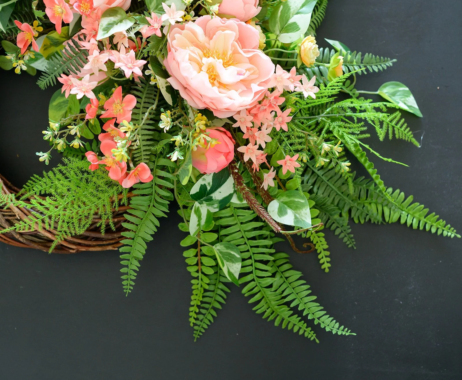 GALLERY - 2026-04-13 The Wreath Edit Brand Session-92.jpg