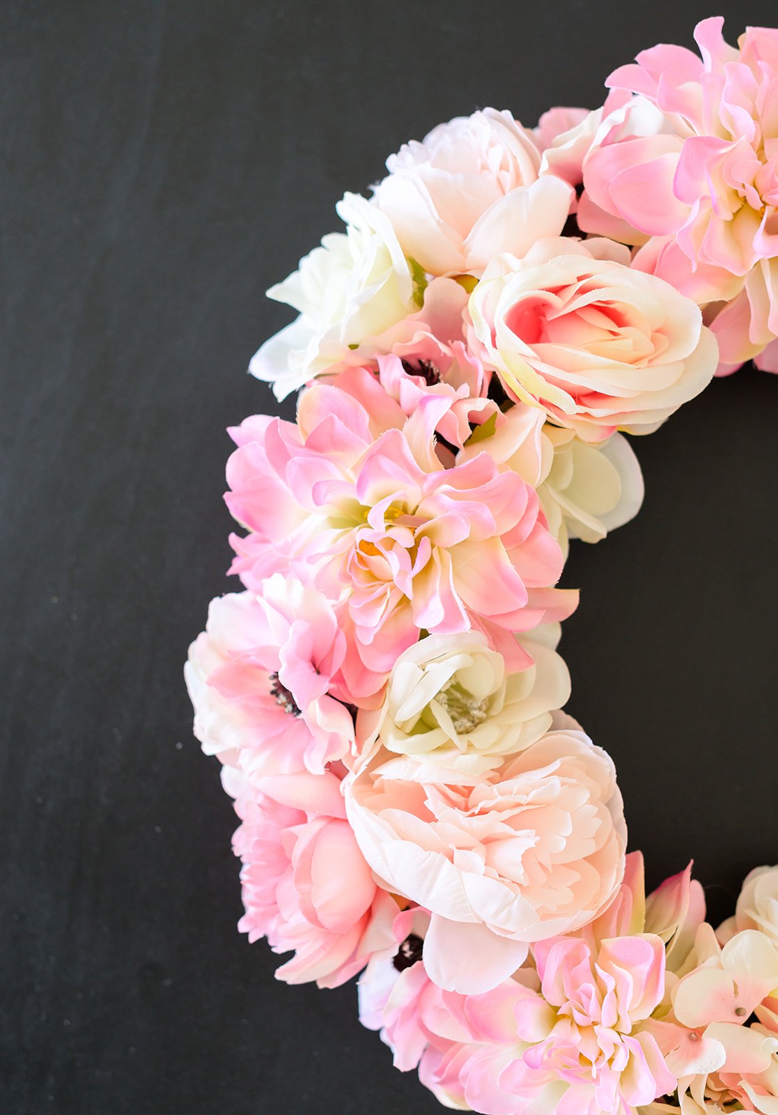 GALLERY - 2026-04-13 The Wreath Edit Brand Session-31.jpg