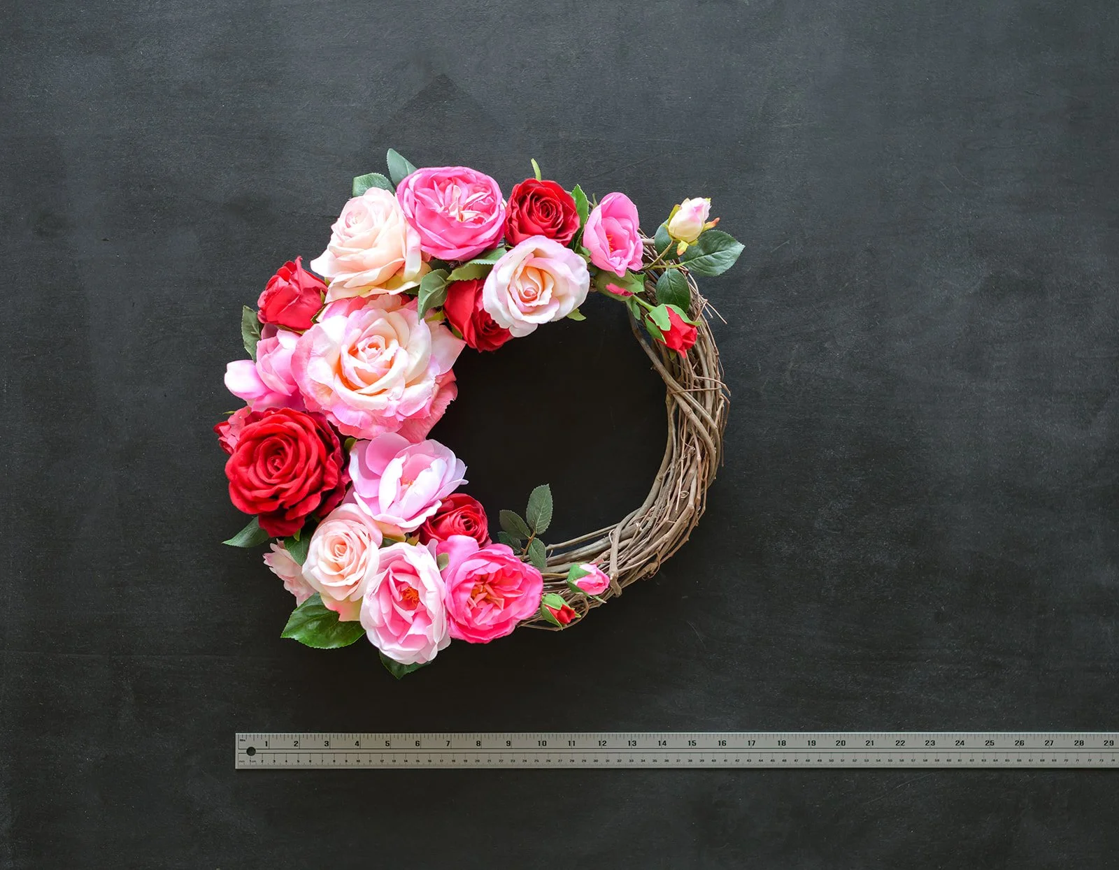 GALLERY - 2026-04-13 The Wreath Edit Brand Session-831.jpg
