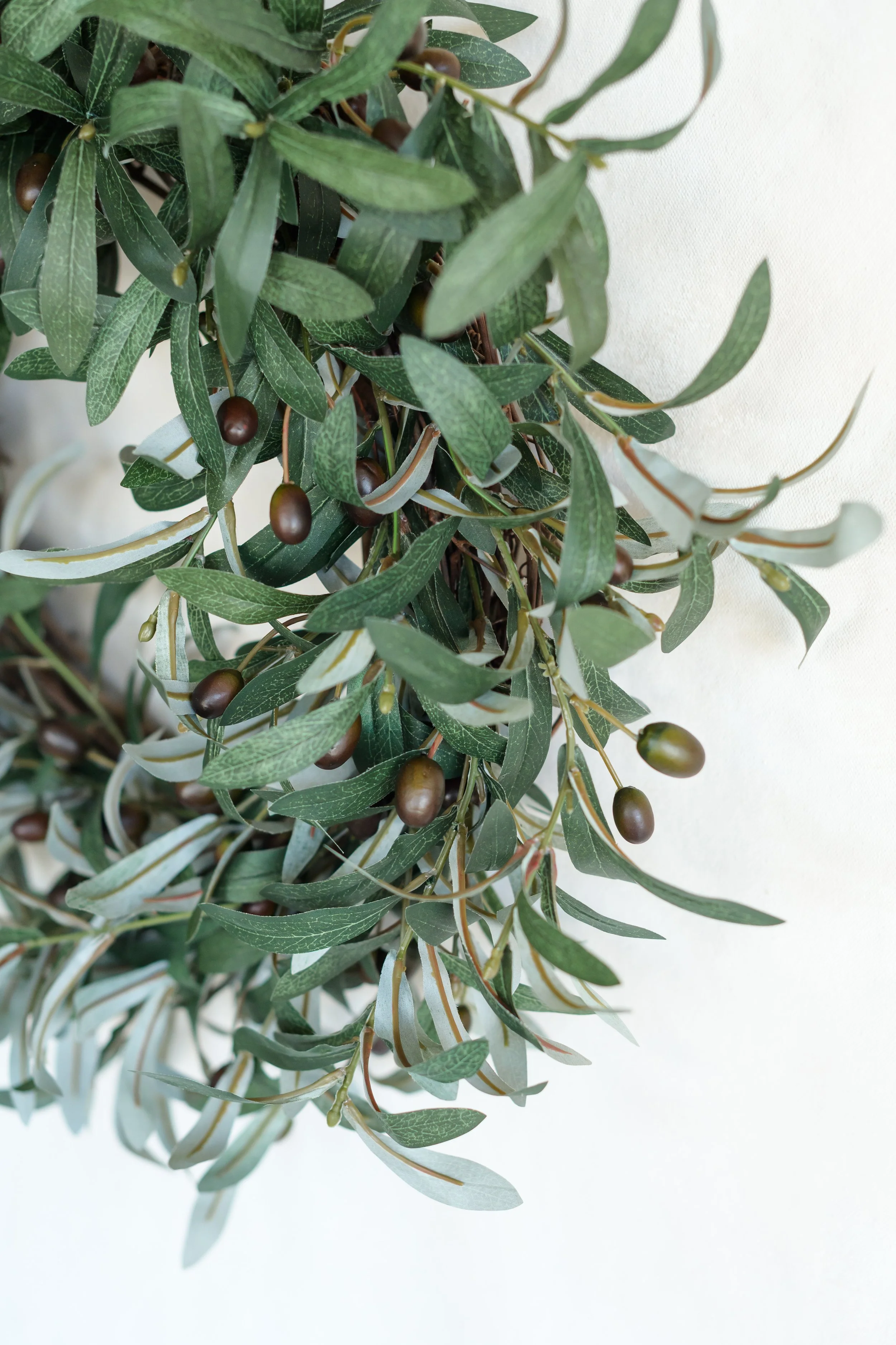 GALLERY - 2026-04-13 The Wreath Edit Brand Session-202.jpg