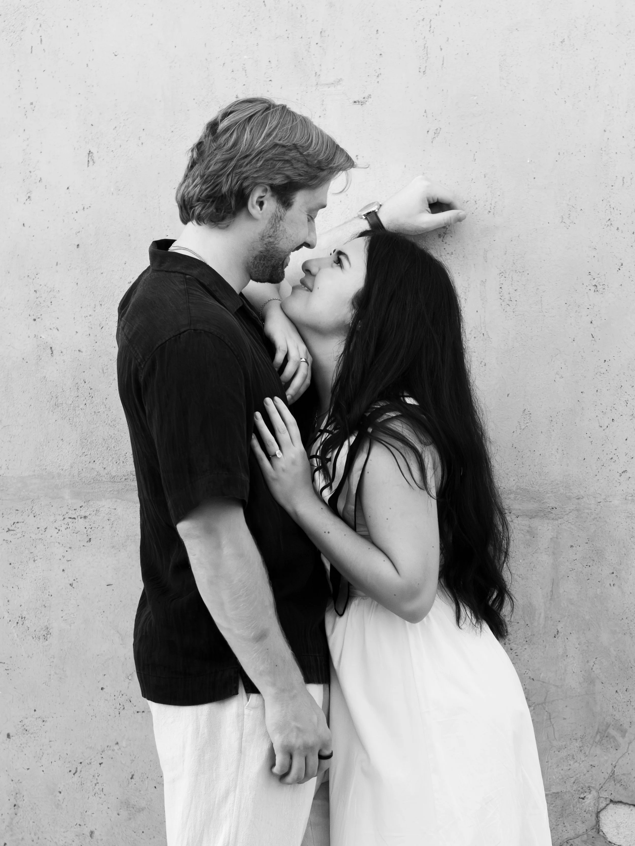 umbria-assisi-engagement-couple-029.jpg