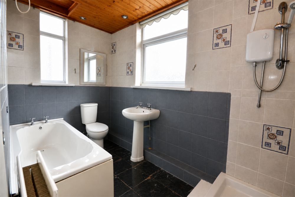 Glenfield Road bathroom