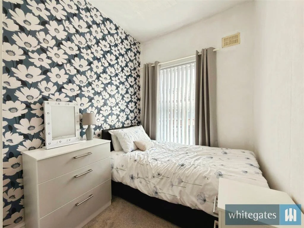Ribblesdale Avenue bedroom third view
