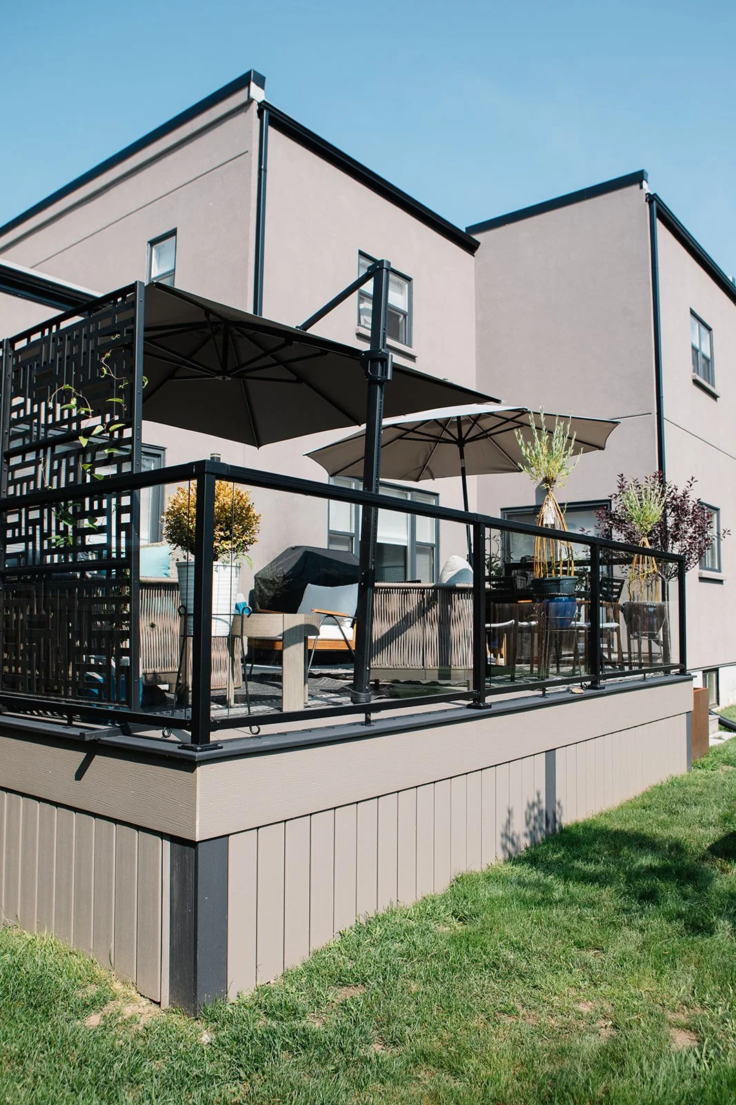 Custom deck and fence renovation in Cobourg