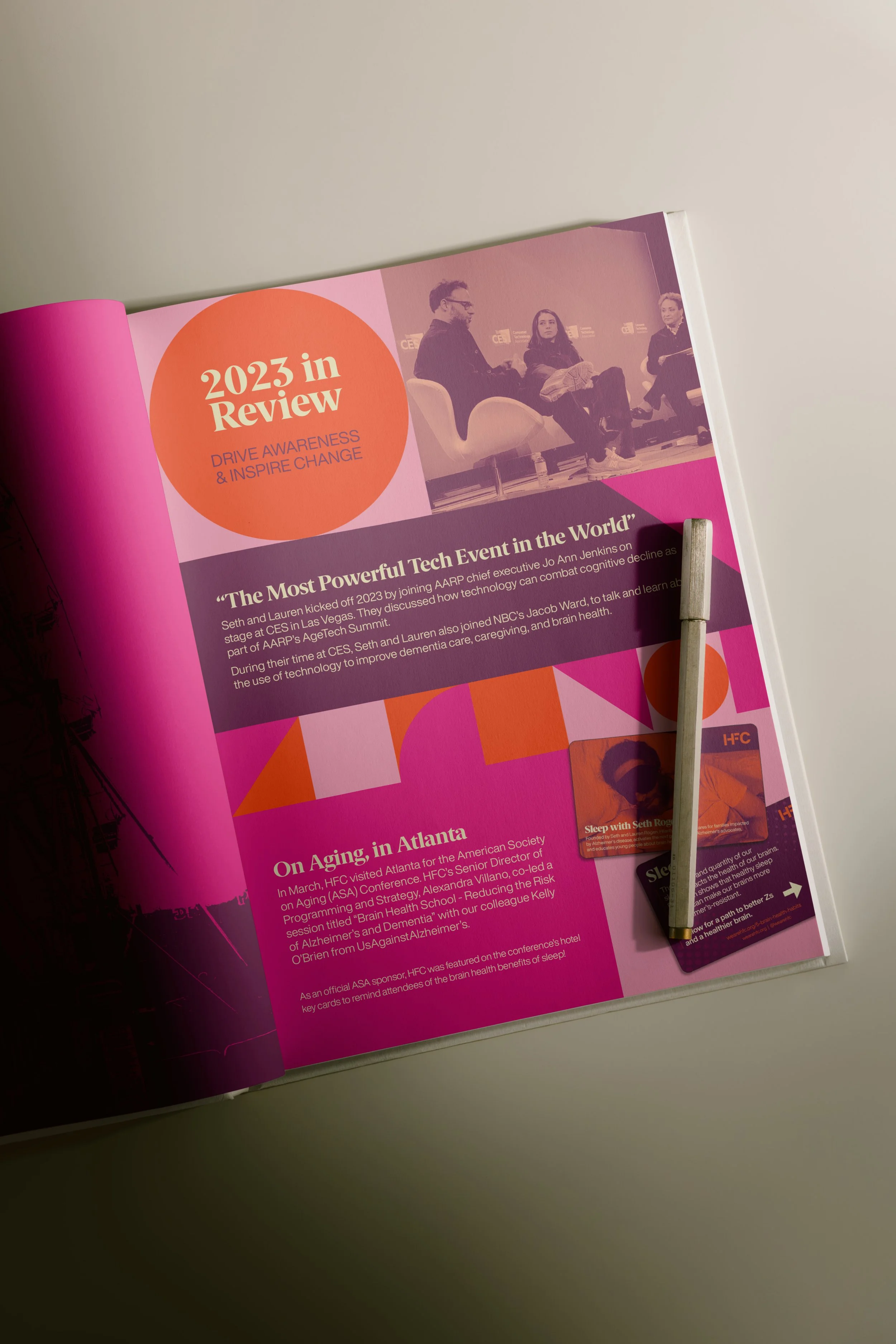 Bendito_Mockup-LB26-W27-Le_Book.jpg