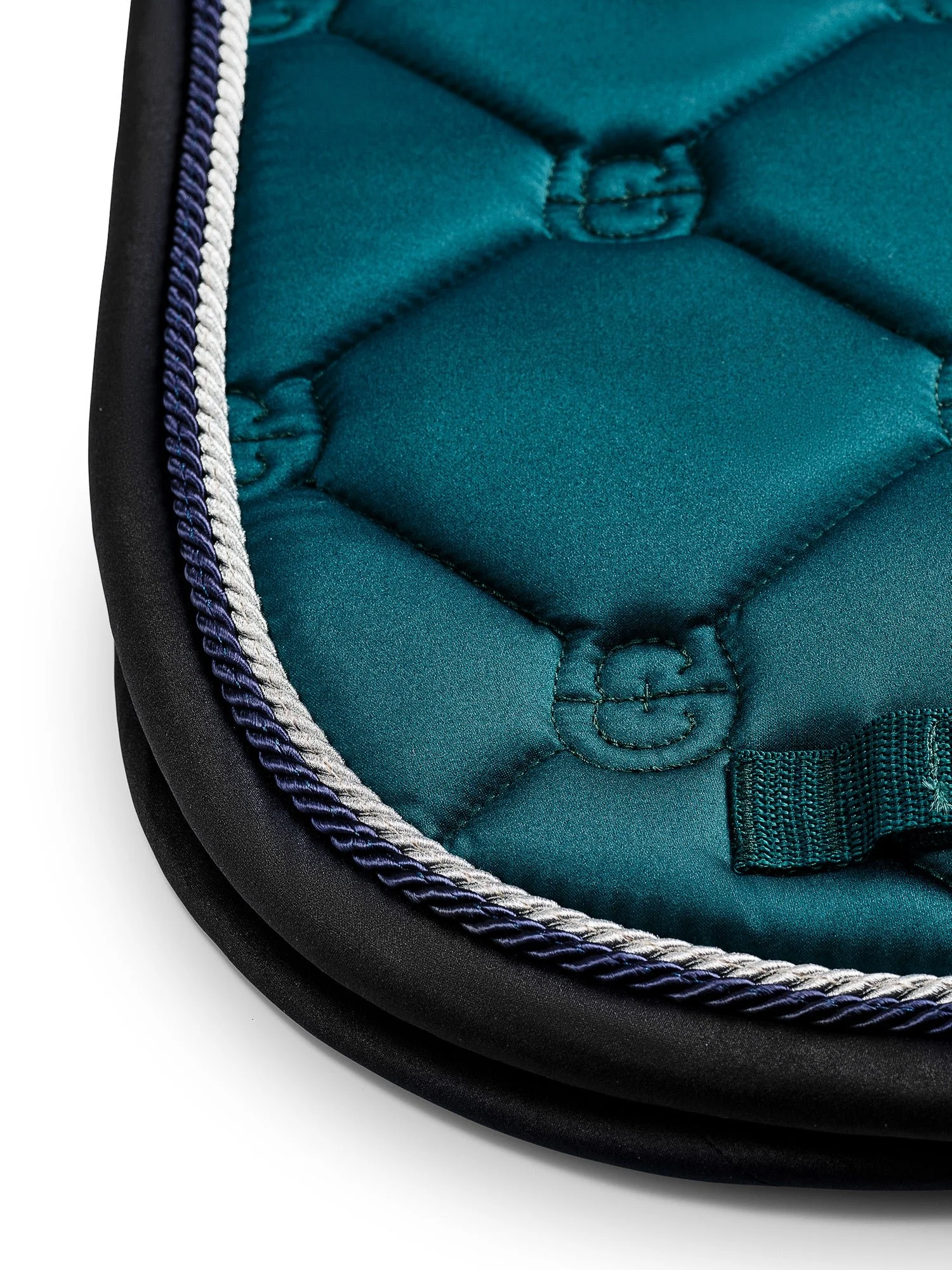 Emerald_Classic_Saddlepad_Dressage_1_3_2000px_6e7bd9a8-f7ef-4aba-88a6-03f659e88339.jpg