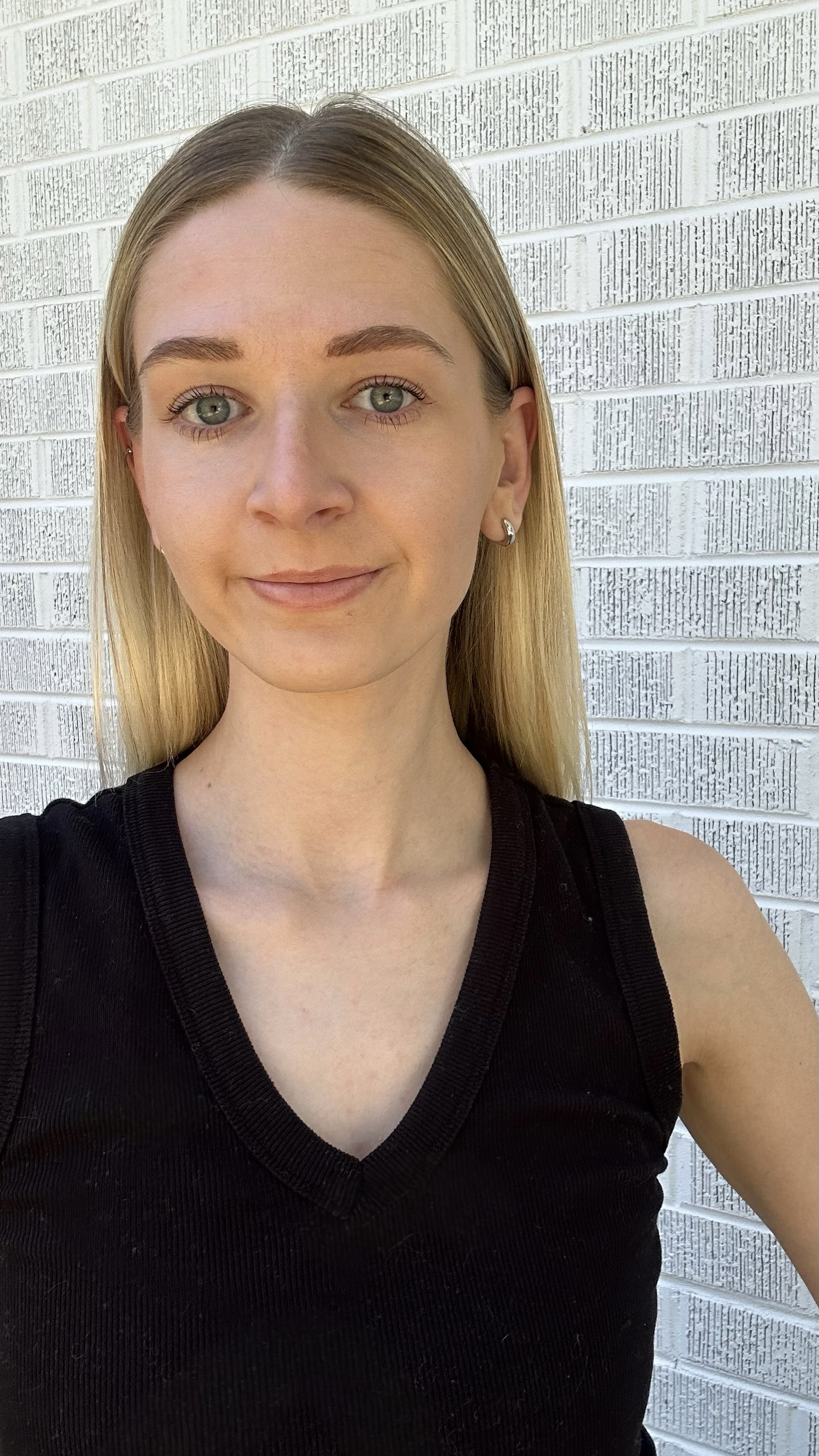 HeadShot(1).png