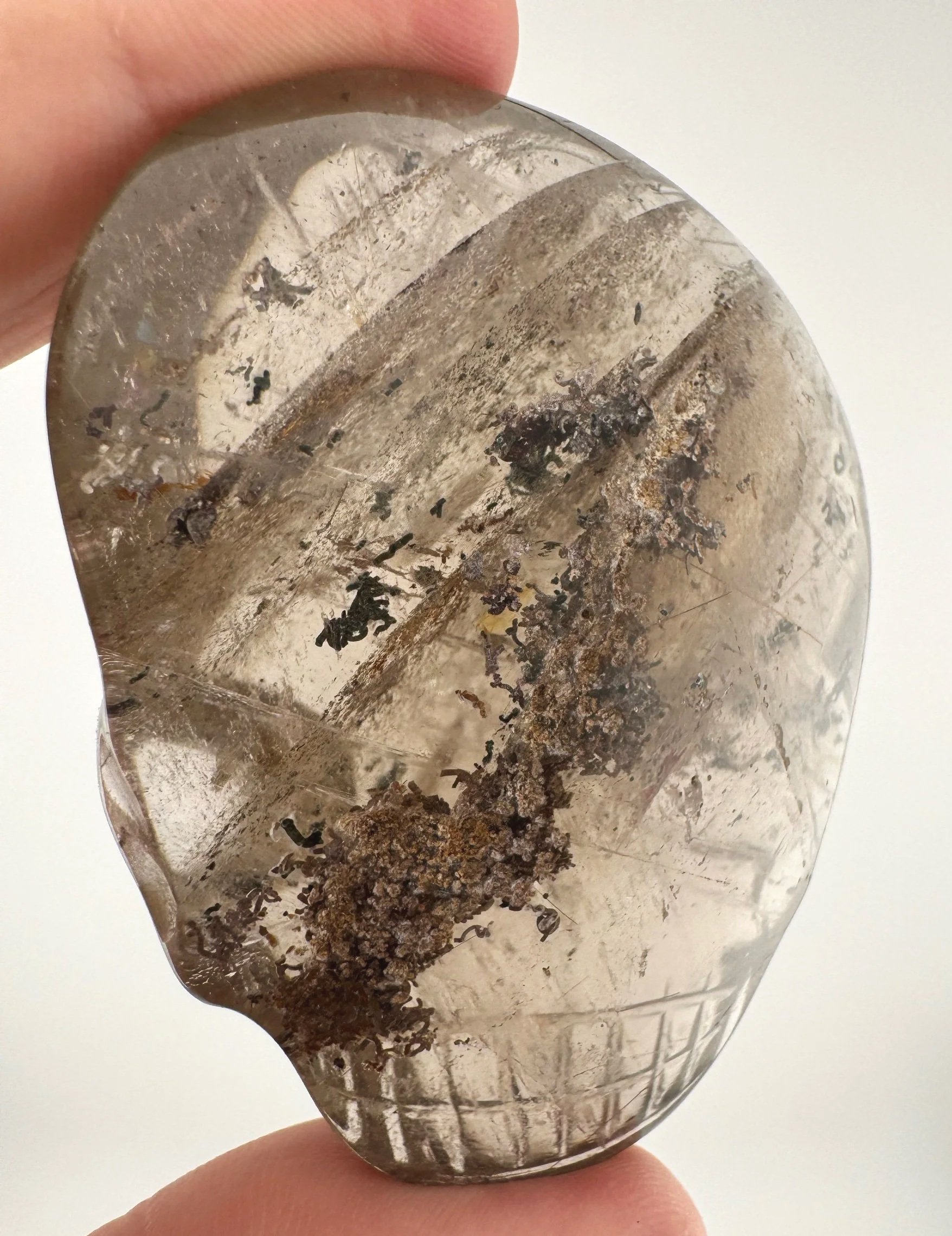 Leandro de Souza Smoky Garden Rutile Magical Child Palm Skull