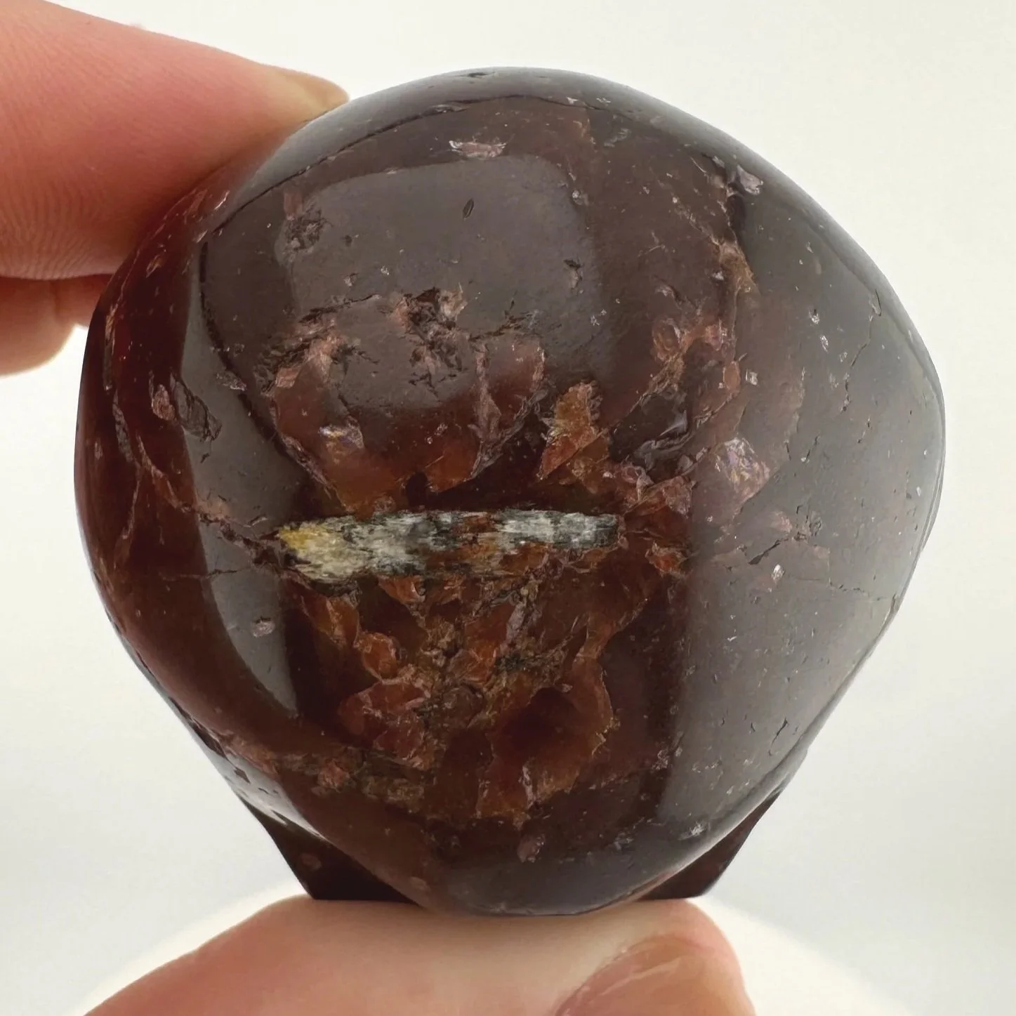 Leandro de Souza Garnet Star Being Skull