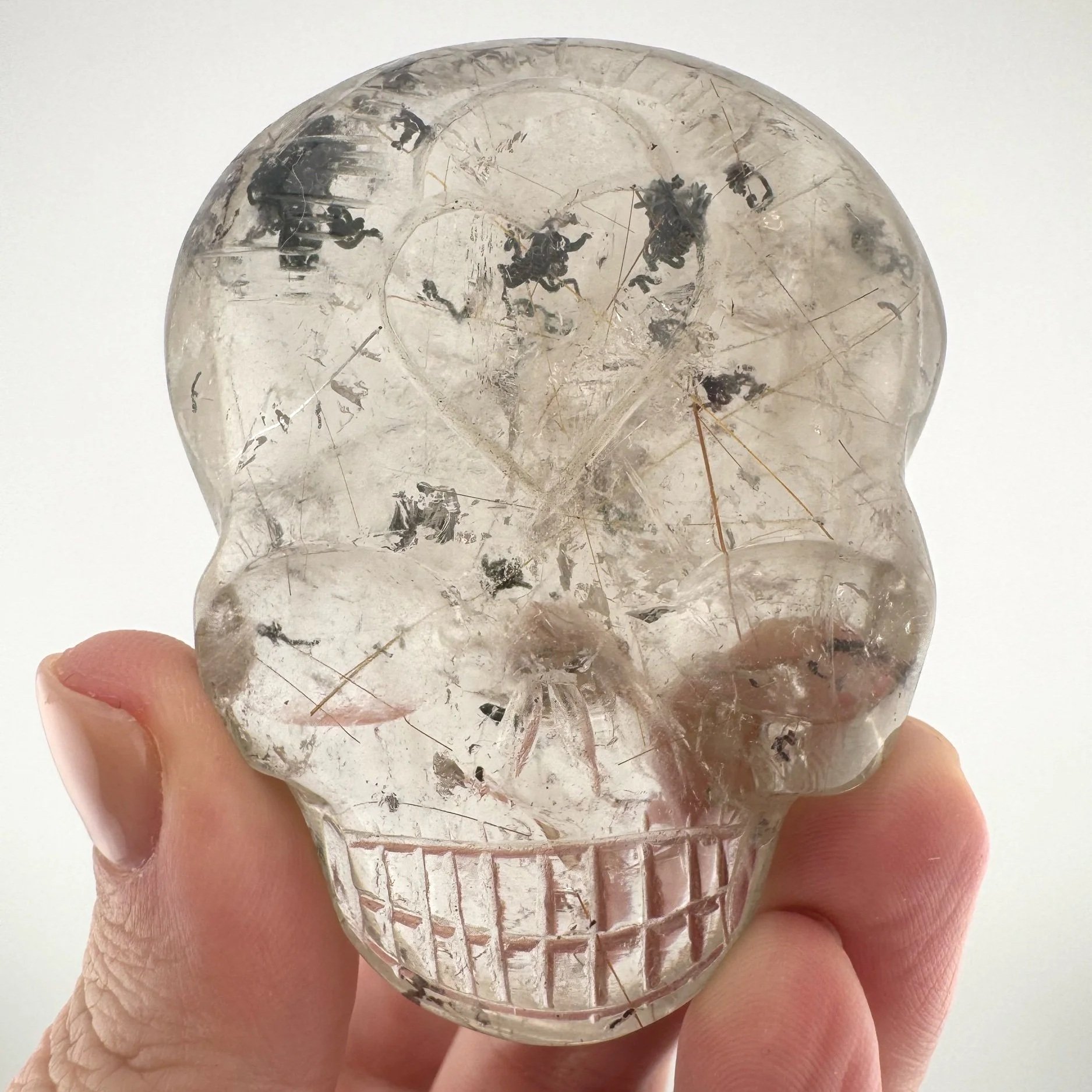 Leandro de Souza Smoky Garden Rutile Magical Child Palm Skull