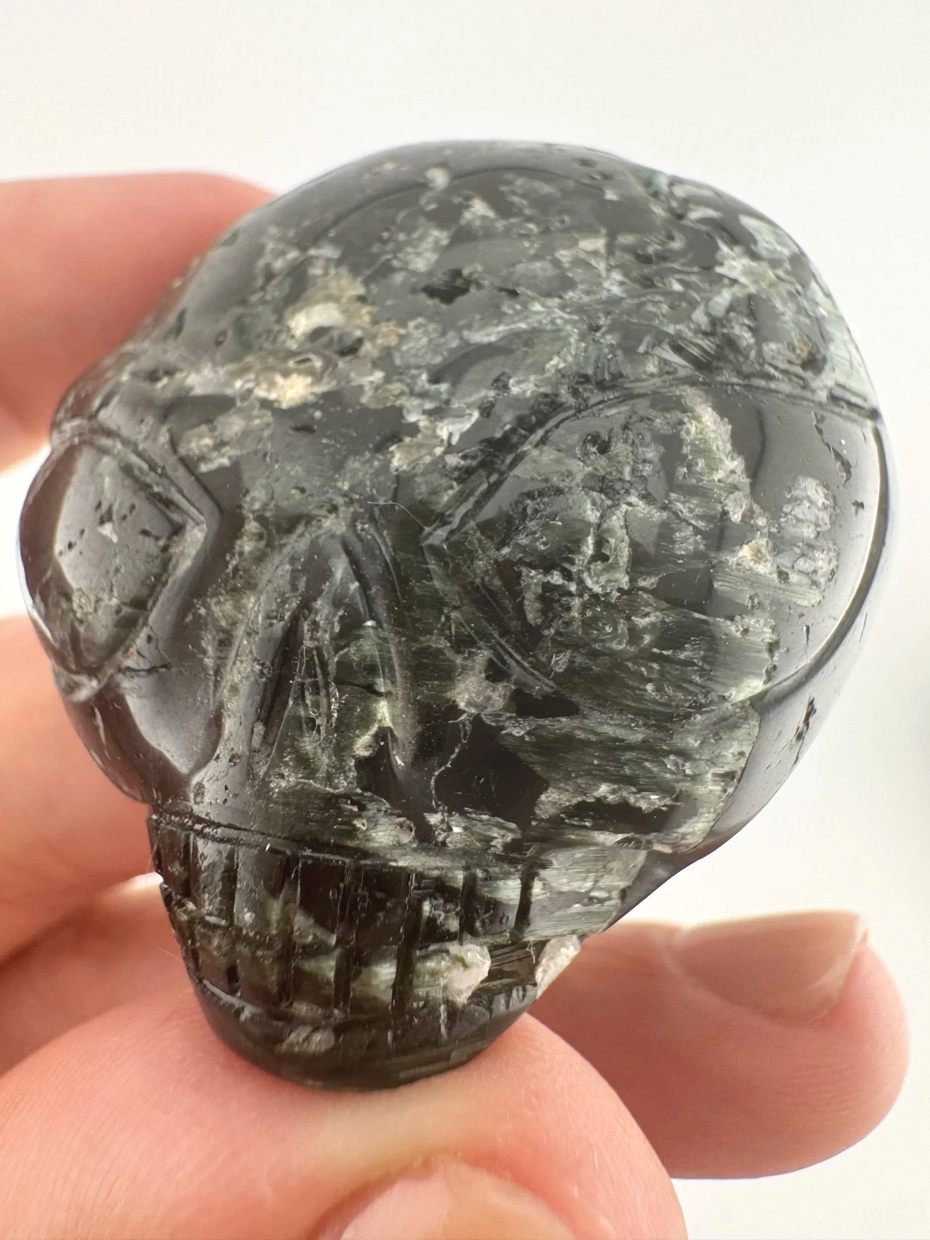 Leandro de Souza Blue Tourmaline Palm Skull