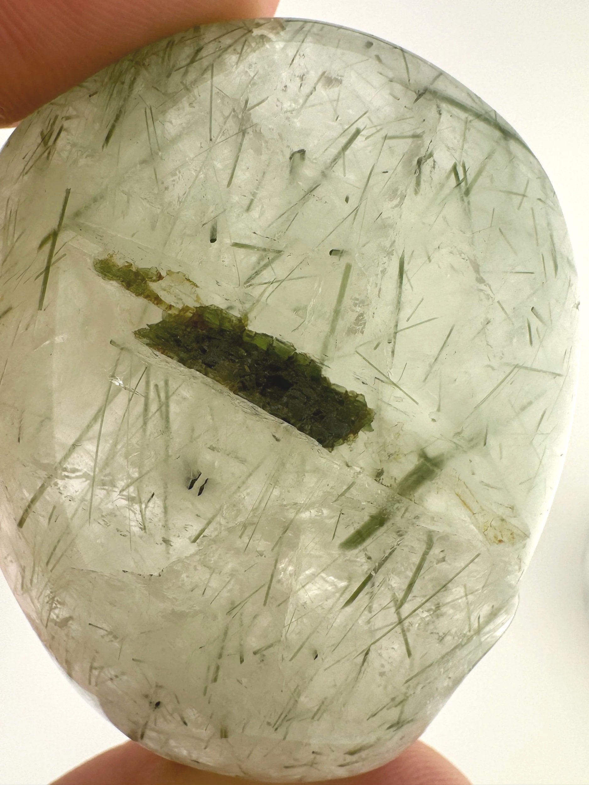 Leandro de Souza Epidote in Quartz Palm Skull