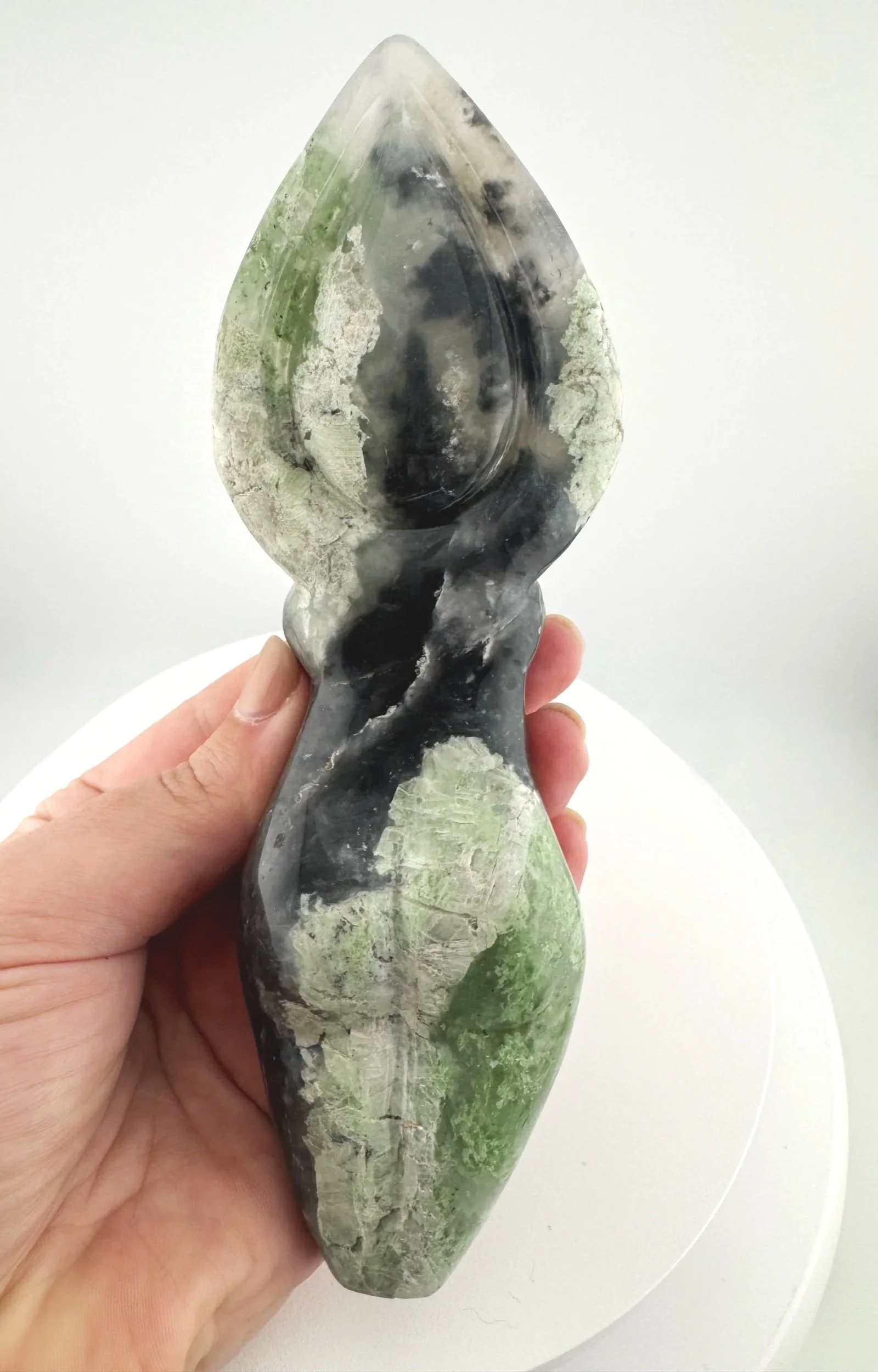 Leandro de Souza Chlorite Chalcedony Gaia Goddess