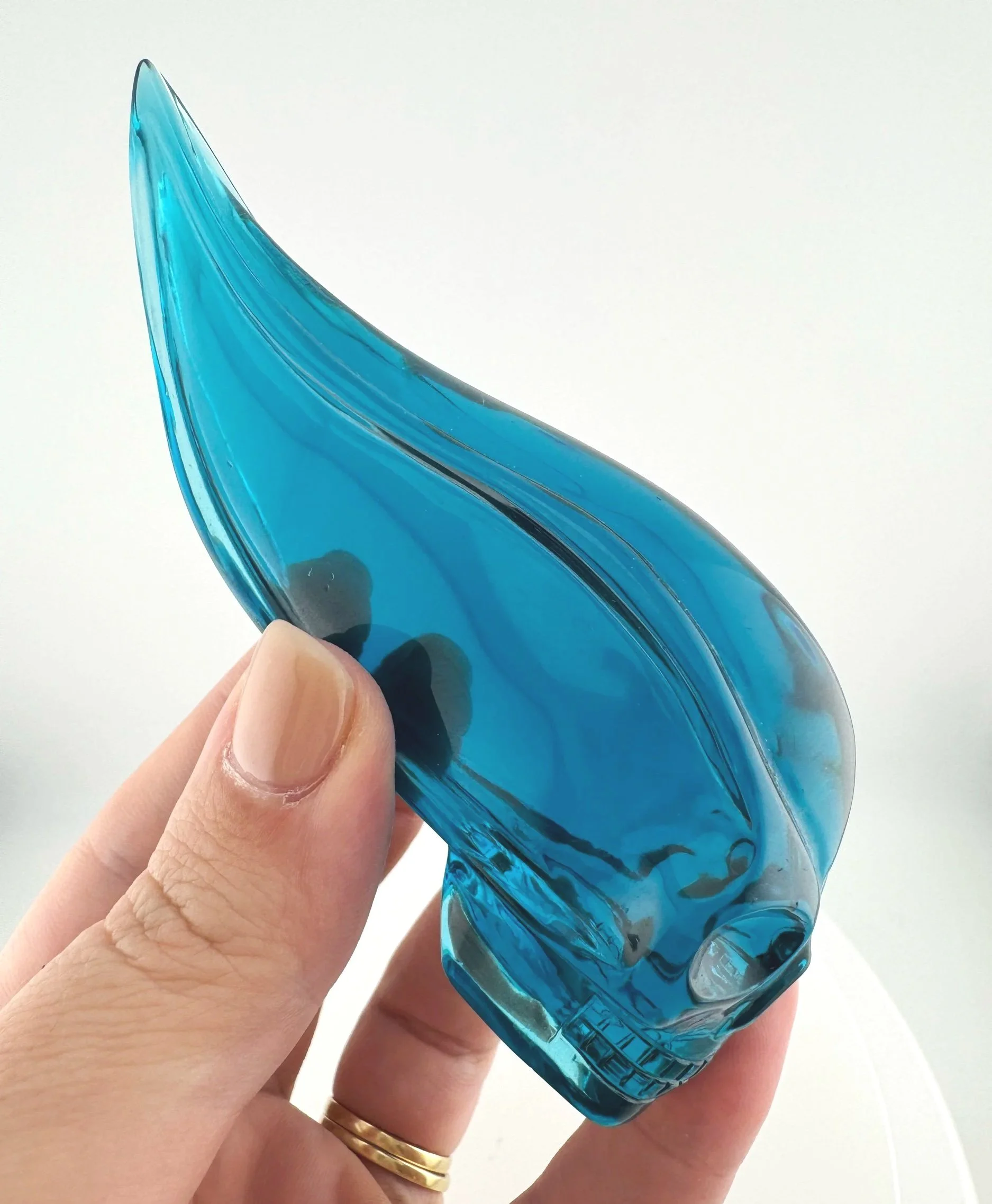 Leandro de Souza Blue Obsidian Traveler Skull