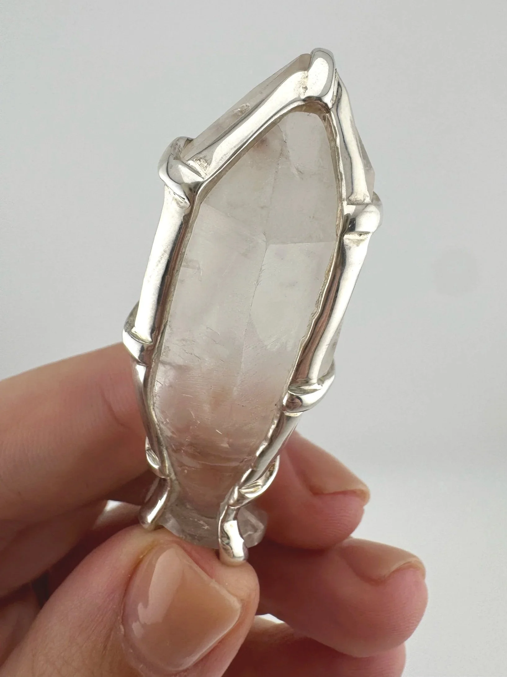 Leandro de Souza Cathedral Quartz Mother Mary Pendant