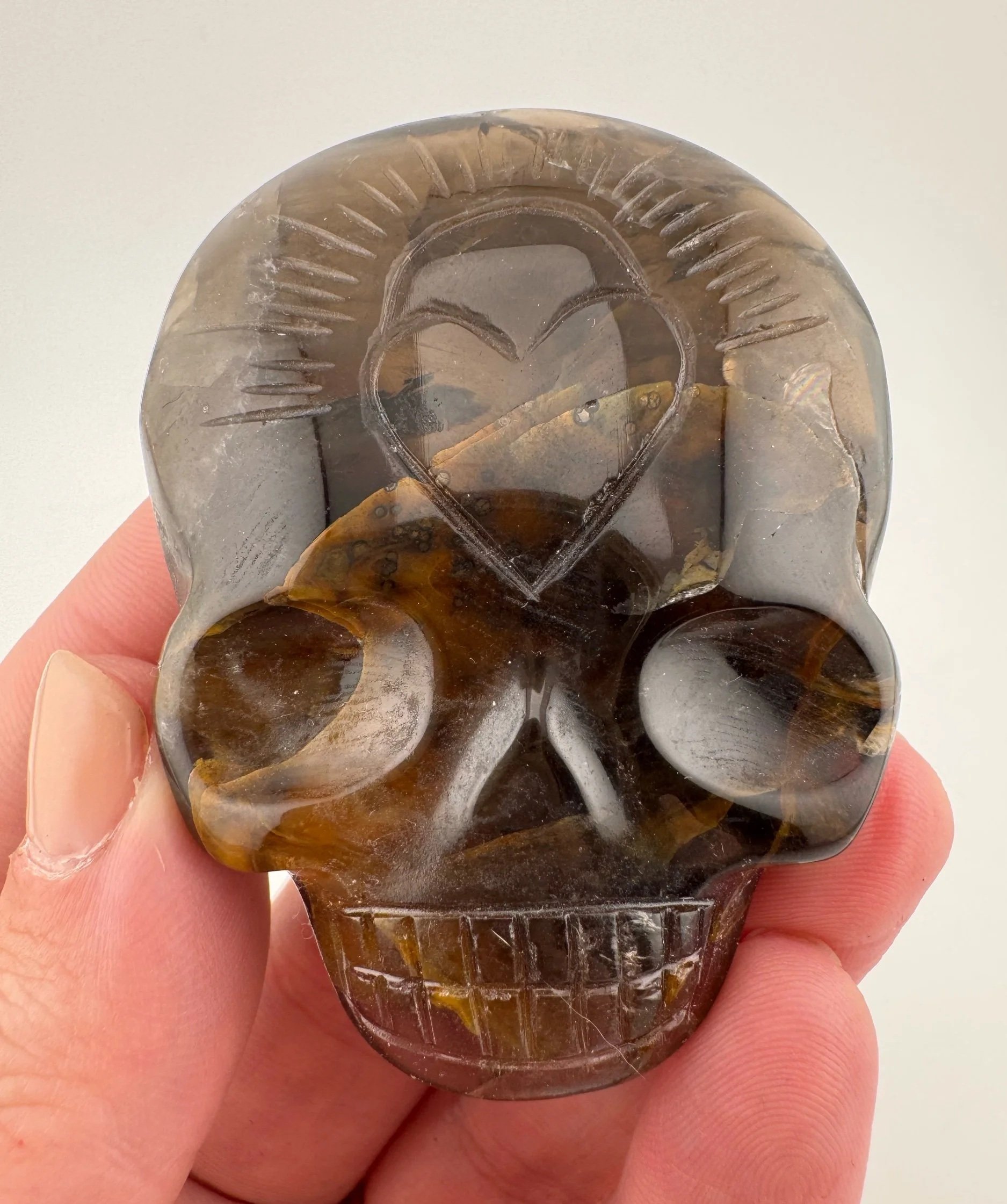 Leandro de Souza Smoky Hematoid Magical Child Palm Skull