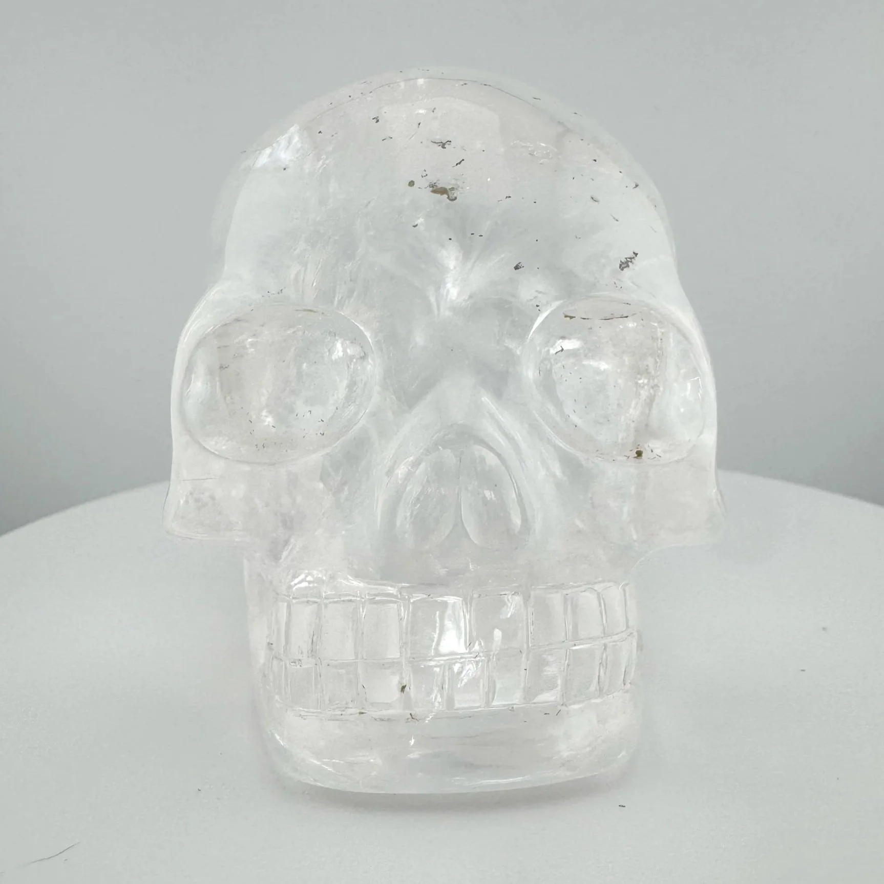 Leandro de Souza Rutile in Quartz Skull