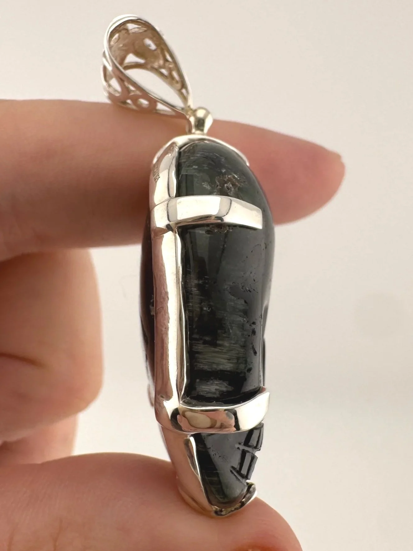 Leandro de Souza Blue Tourmaline Skull Pendant
