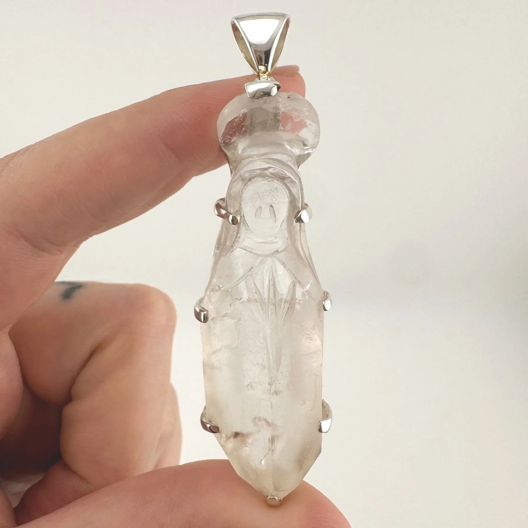 Leandro de Souza Cathedral Quartz Mother Mary Pendant