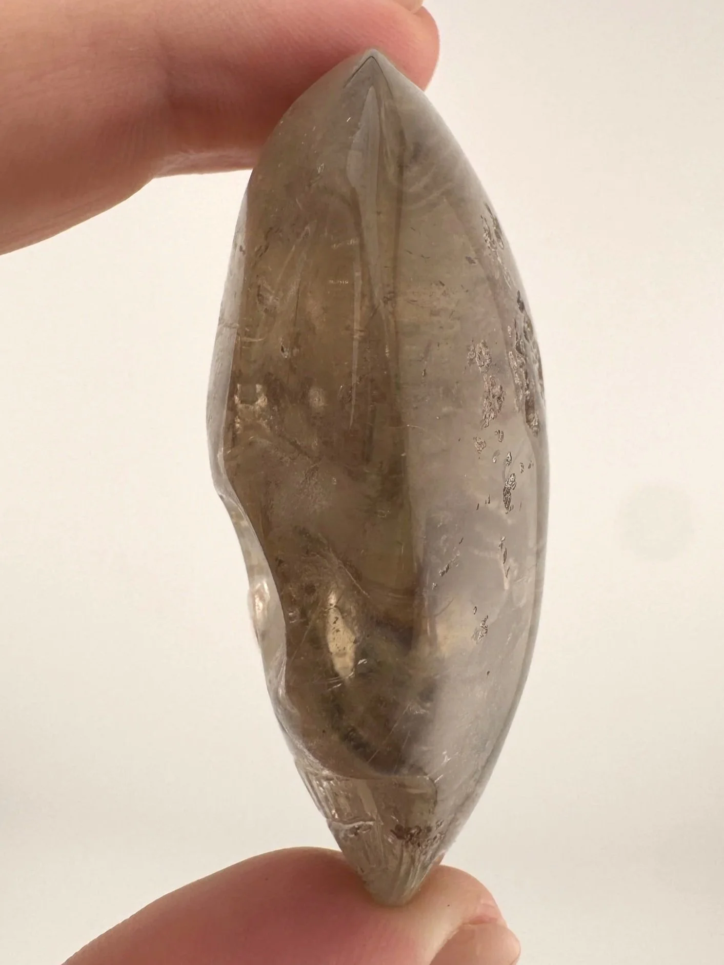 Leandro de Souza Smoky Garden Rutile Magical Child Palm Skull