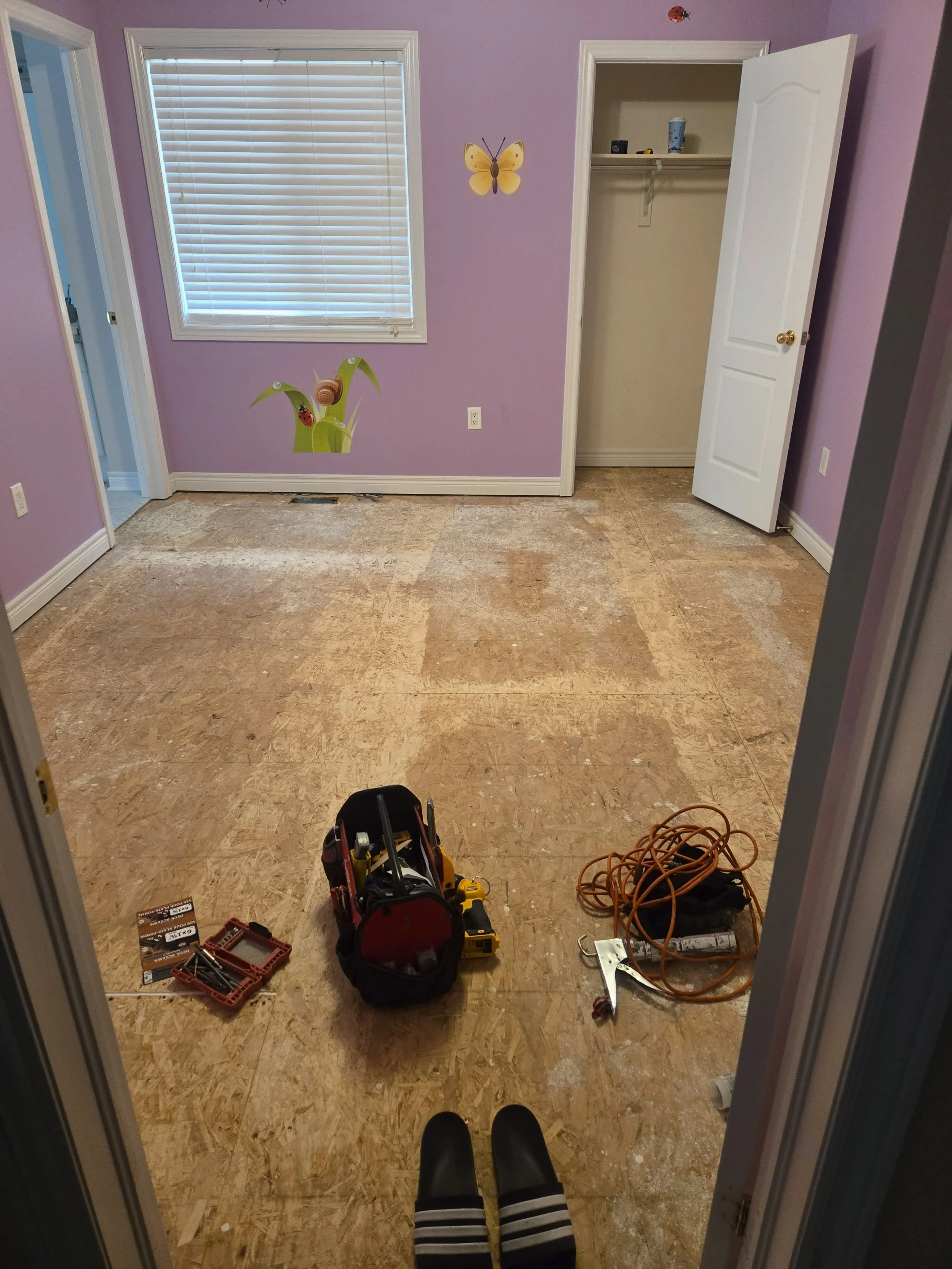 Upstairs flooring job process - Part 4, Last room!