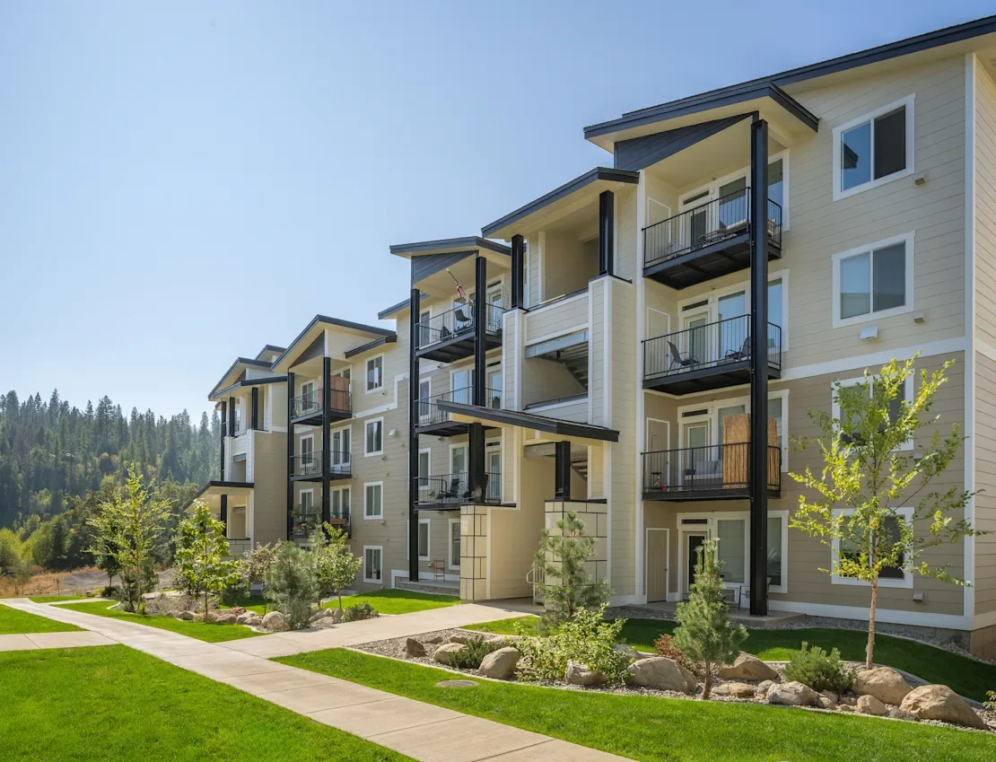 Rivers Edge, CDA - Lancze G. Douglas Properties