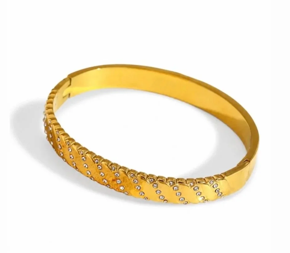 Diamond bracelet