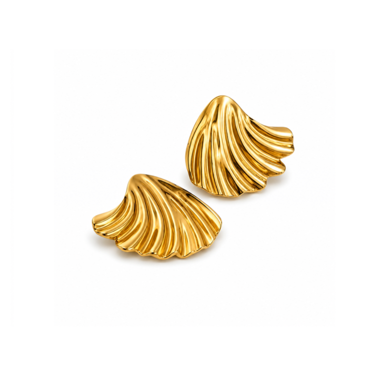 Shell earrings
