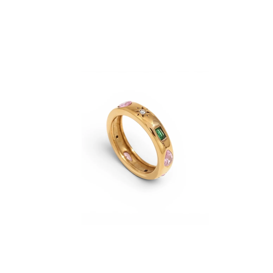 Coloured diamond ring
