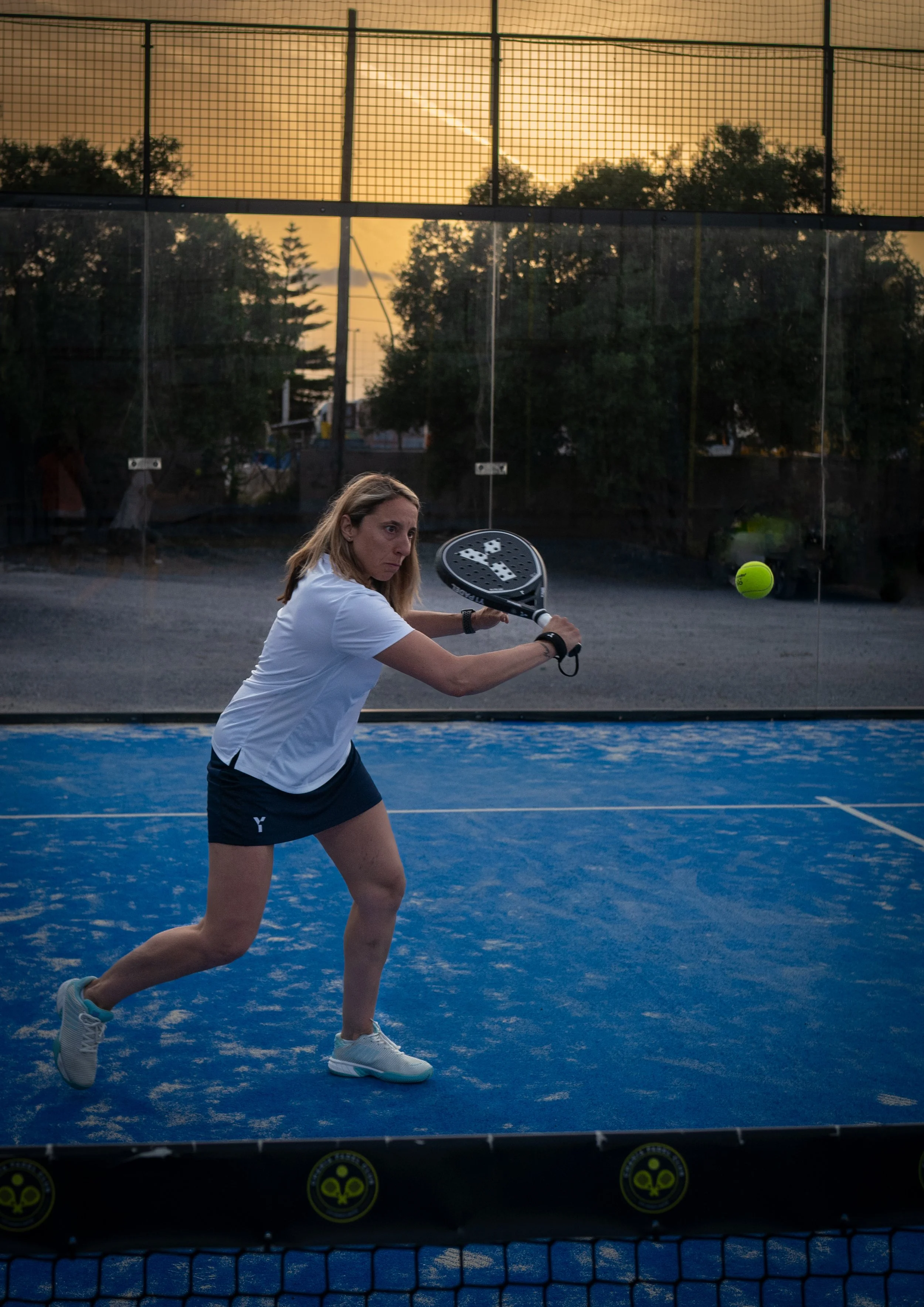 Backhand golden light.jpg