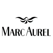 Marc Aurel Logo mit Schwalbenschwänzen über dem Markennamen