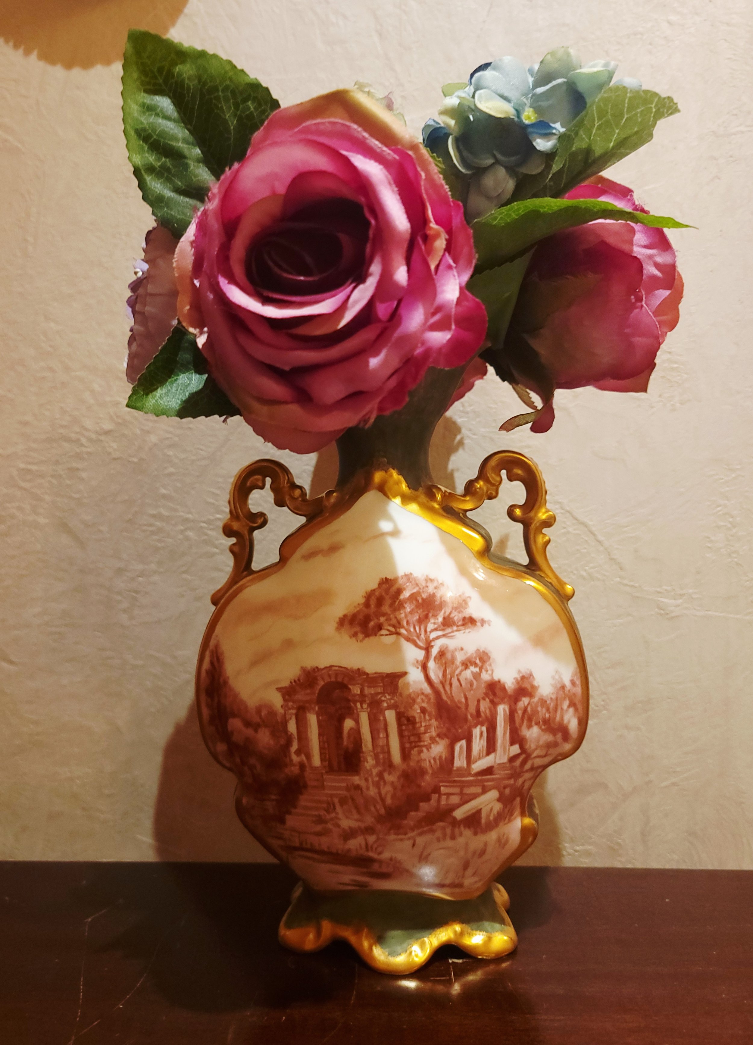 Rococo Elegance Vase with Landscape Scene