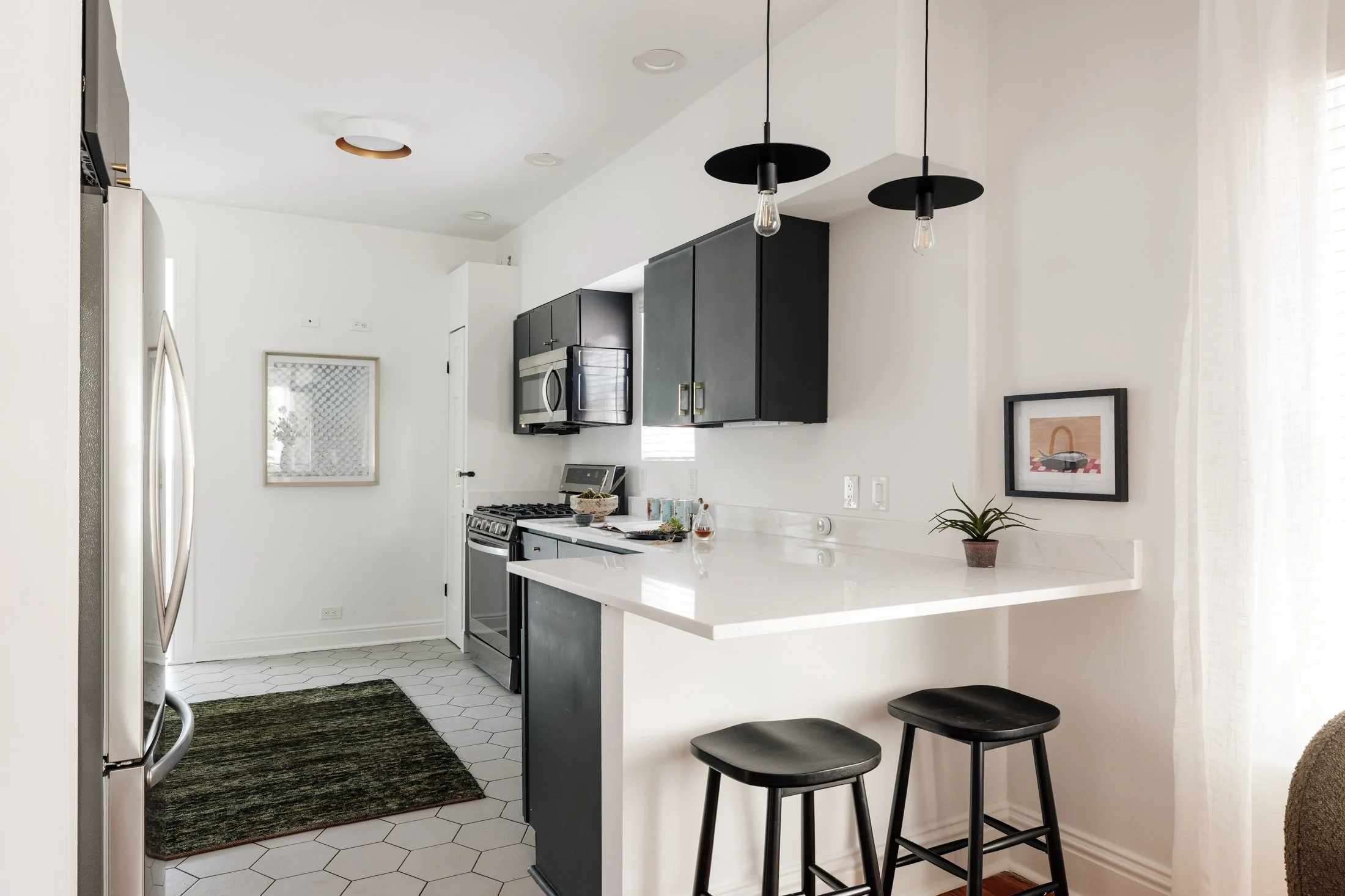 2644 N High St-012.jpg