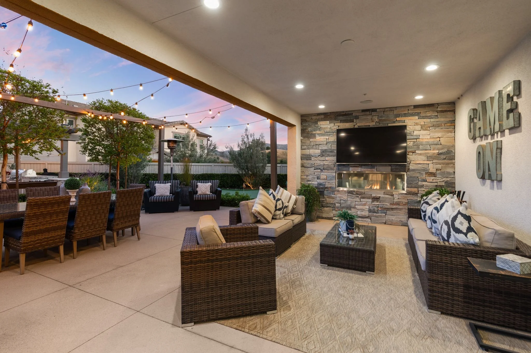 mls_A9M_007_21509 Wilgen Rd.jpg